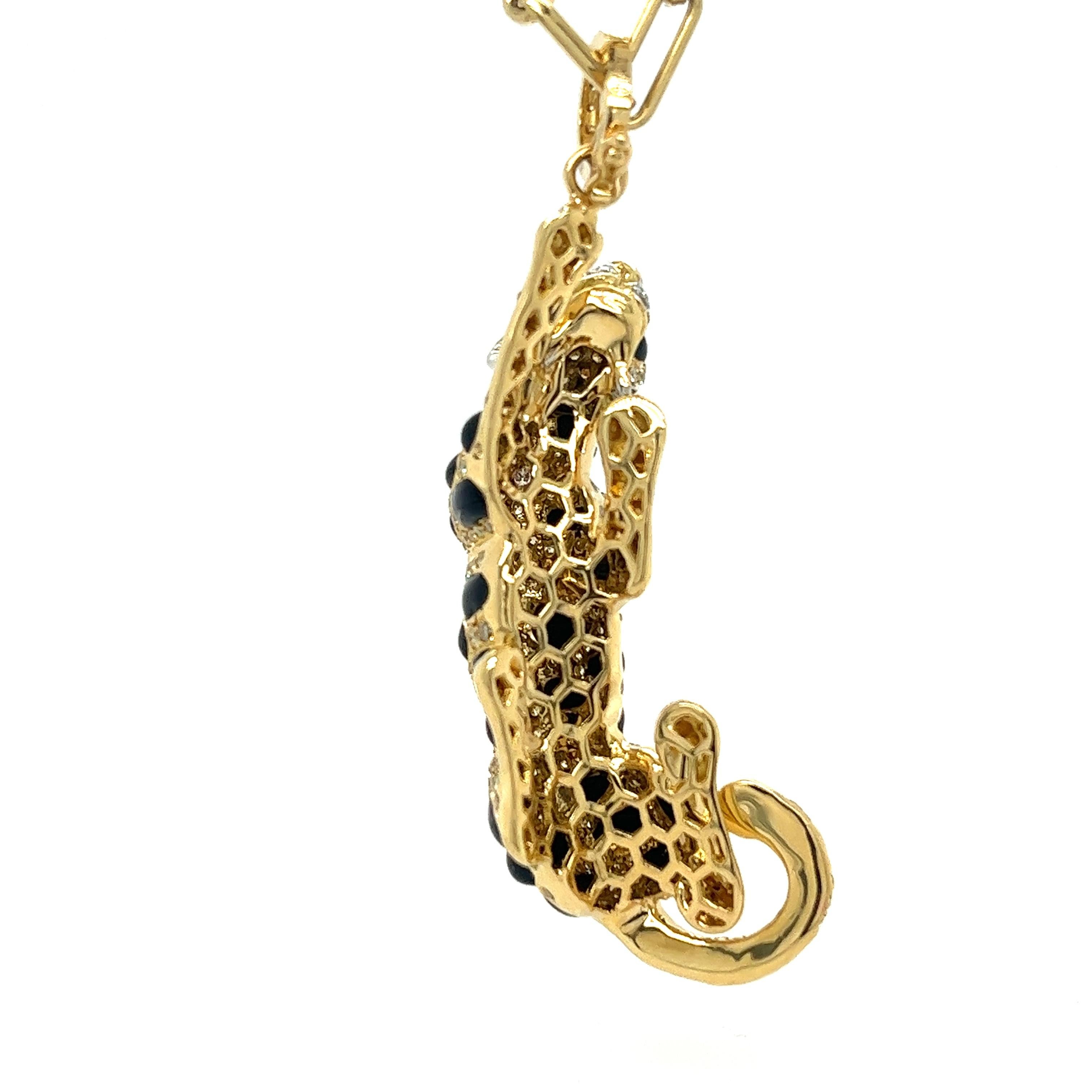 Round Cut 18 Karat Yellow Gold Onyx & Fancy Diamond Tiger Necklace For Sale