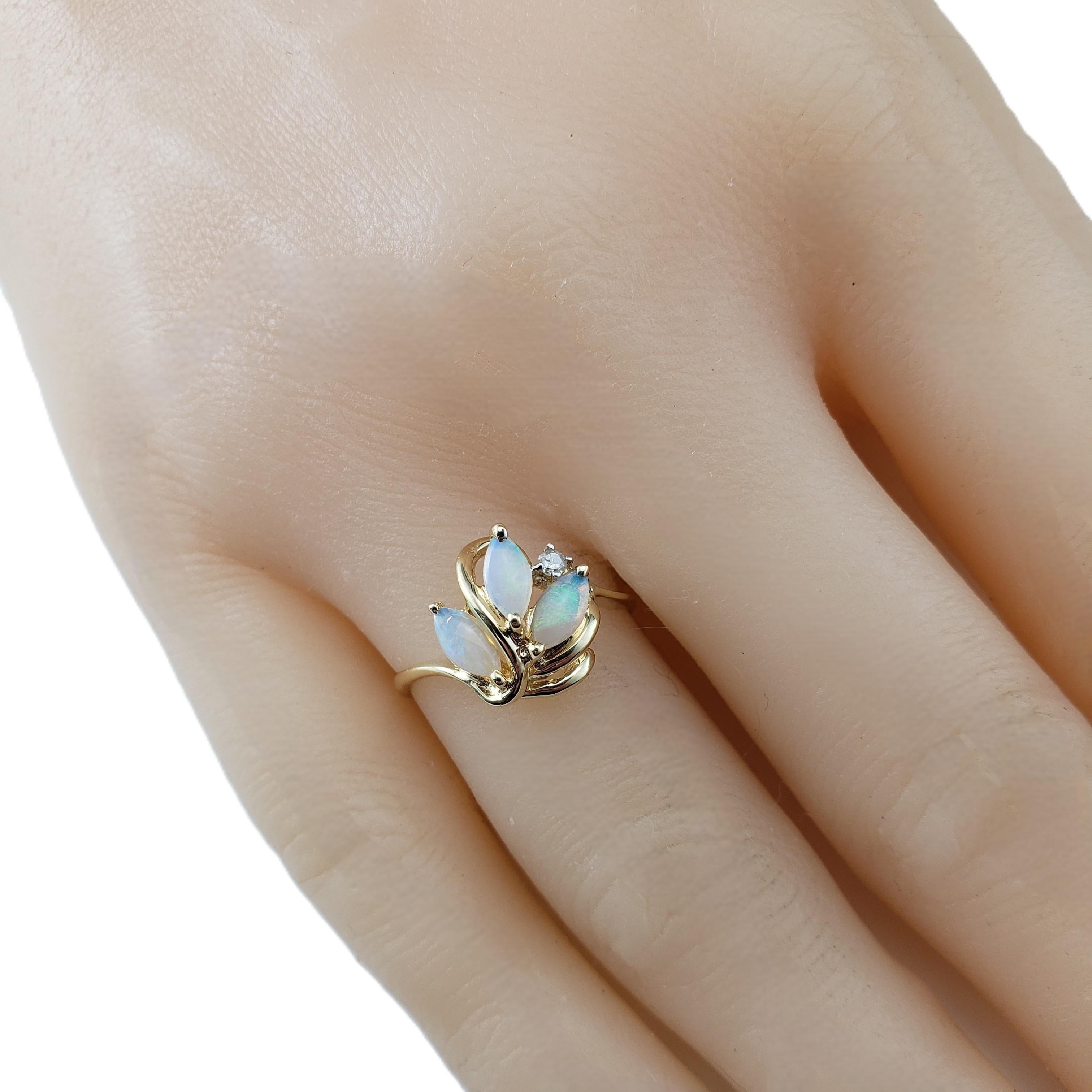 18 Karat Yellow Gold Opal and Diamond Ring Size 6 #21366 For Sale 3
