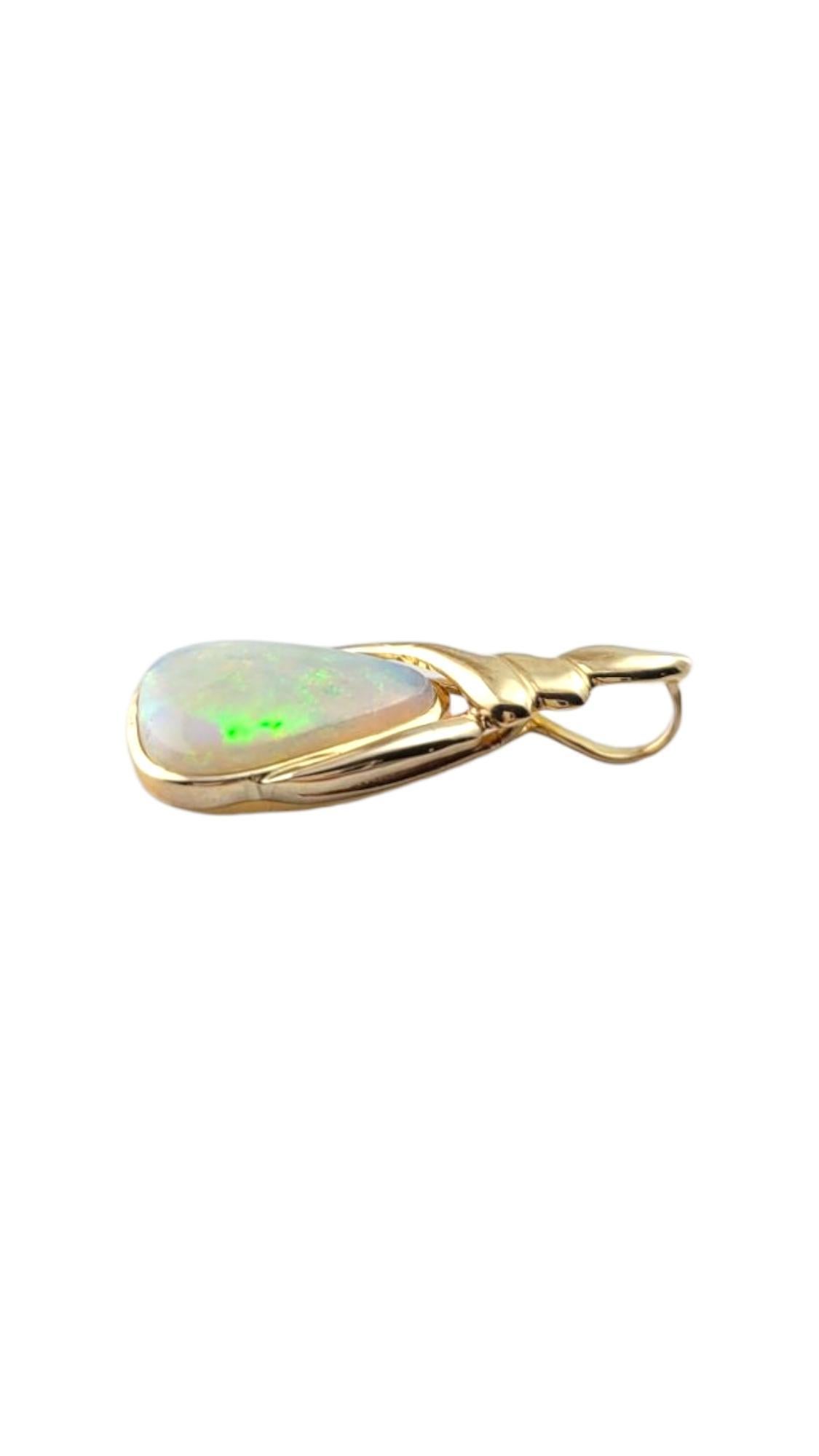 Women's 18 Karat Yellow Gold Opal Pendant #21327 For Sale