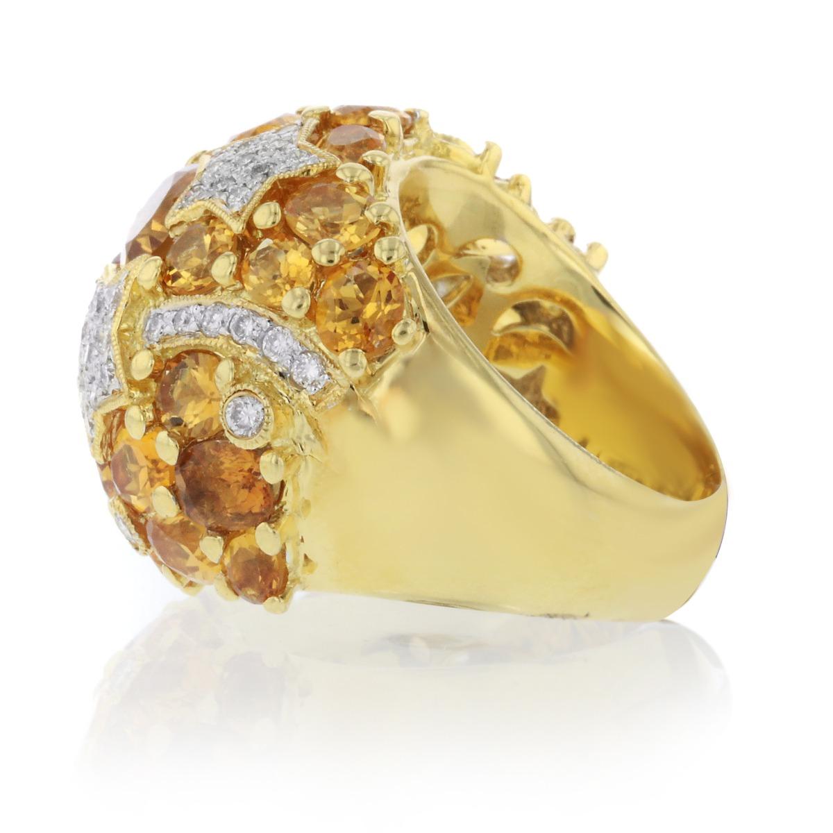 Women's 18 Karat Yellow Gold Orange Stone Star Motif Cocktail Ring For Sale