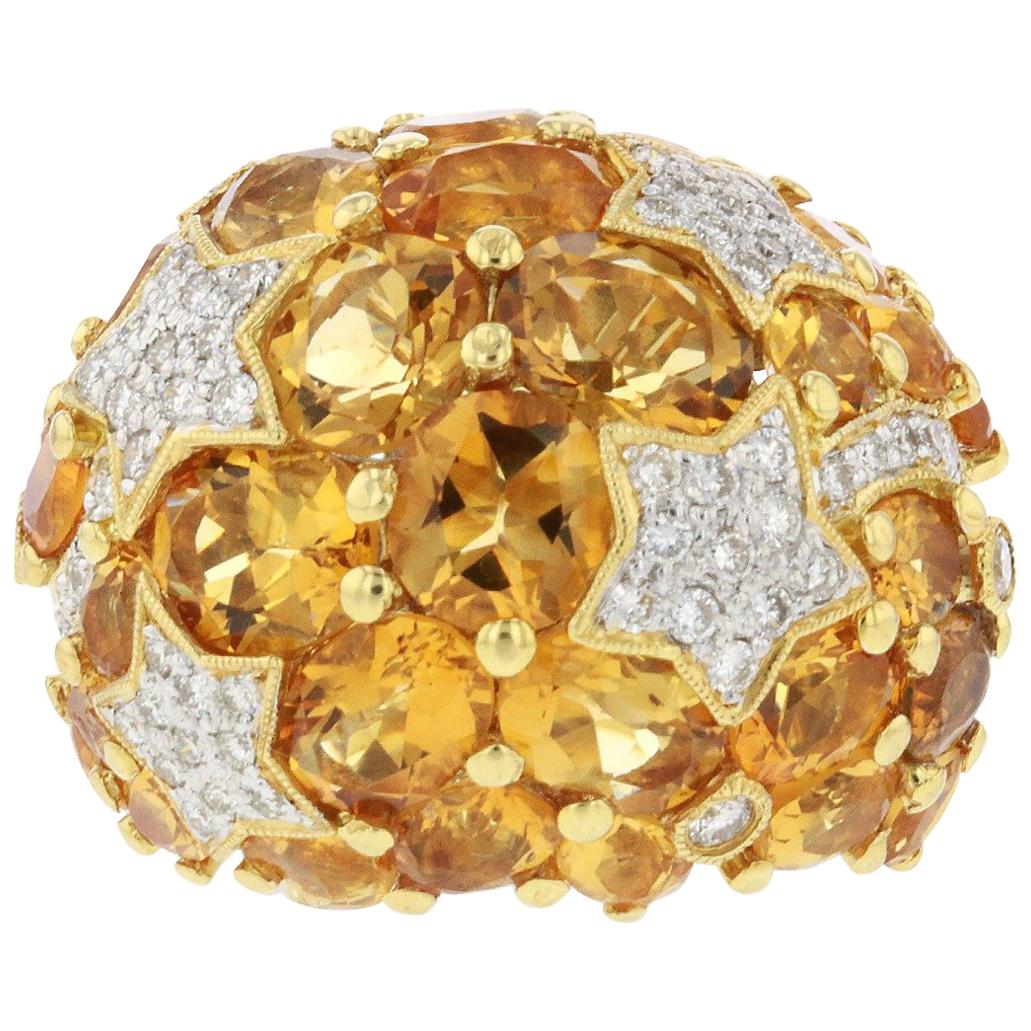 18 Karat Yellow Gold Orange Stone Star Motif Cocktail Ring For Sale