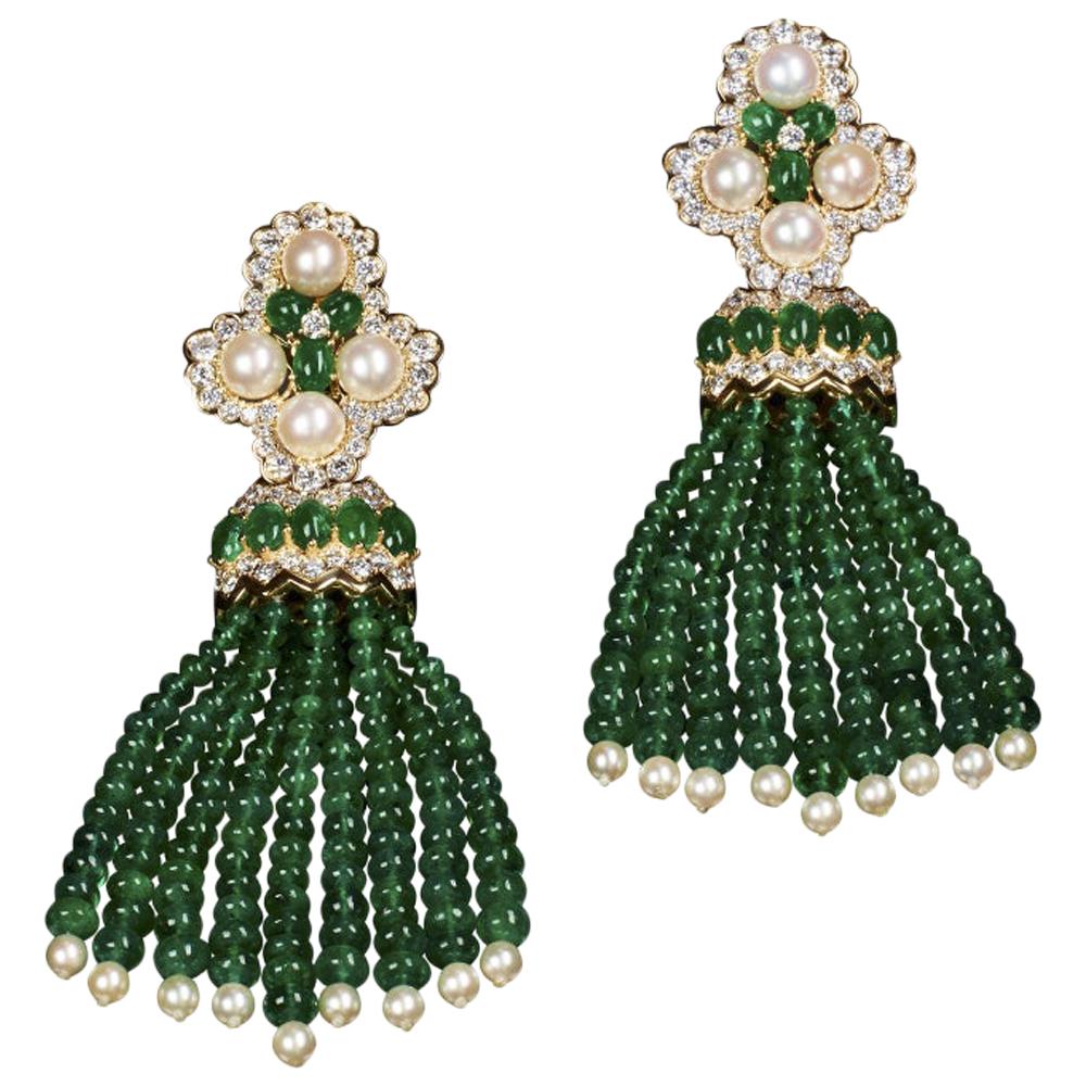 Veschetti 18 Kt Yellow Gold, Oriental Pearl, Emerald and Diamond Dangle Earrings