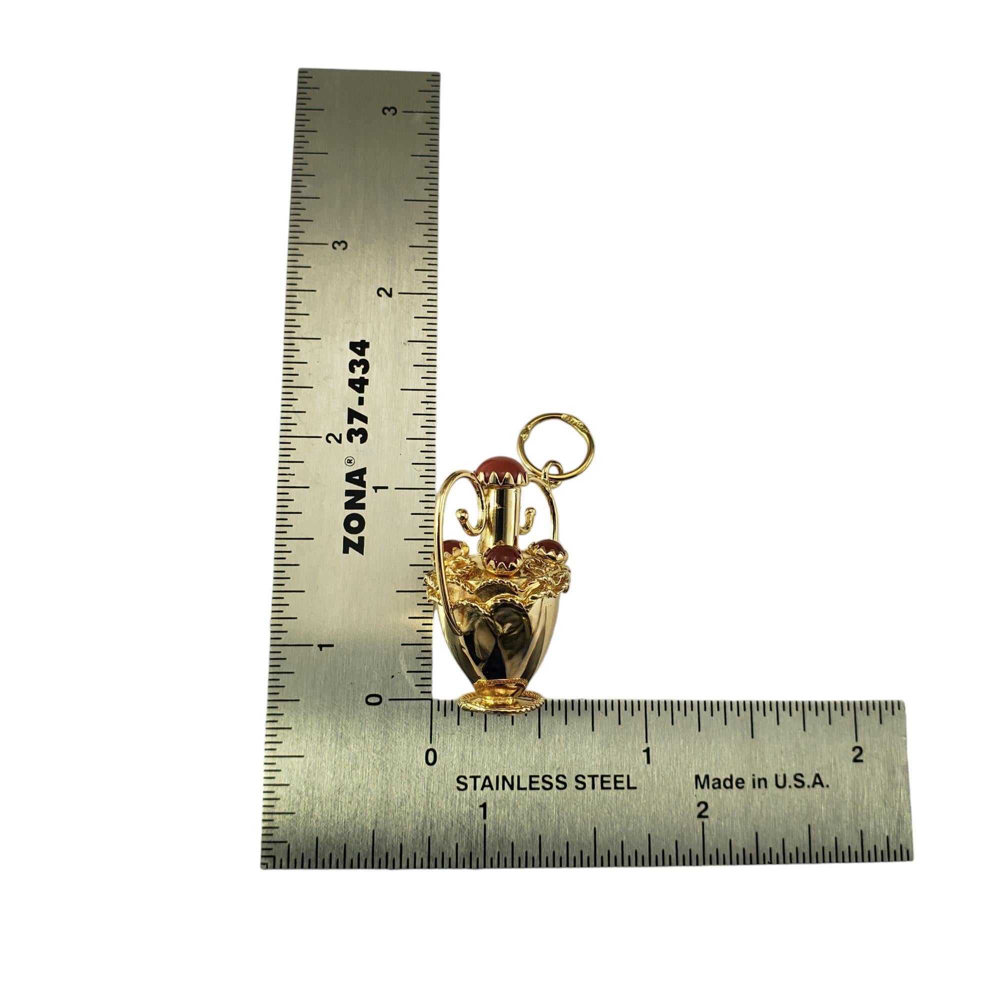 18 Karat Yellow Gold Ornate Urn Charm #19130 For Sale 2