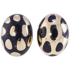 18 Karat Yellow Gold Oval Domed Dot Motif Earrings, 20.7 Grams