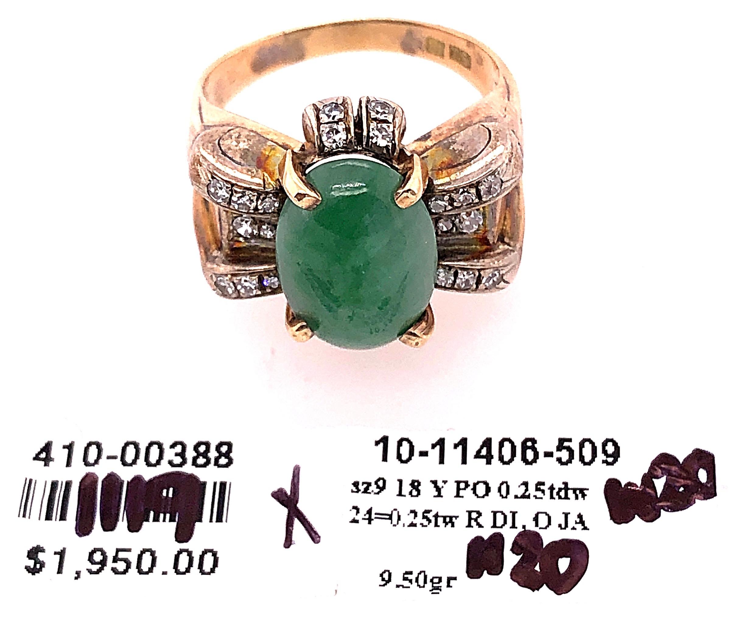 18 Karat Yellow Gold Oval Jade Solitaire Ring with Diamond Accents For Sale 7