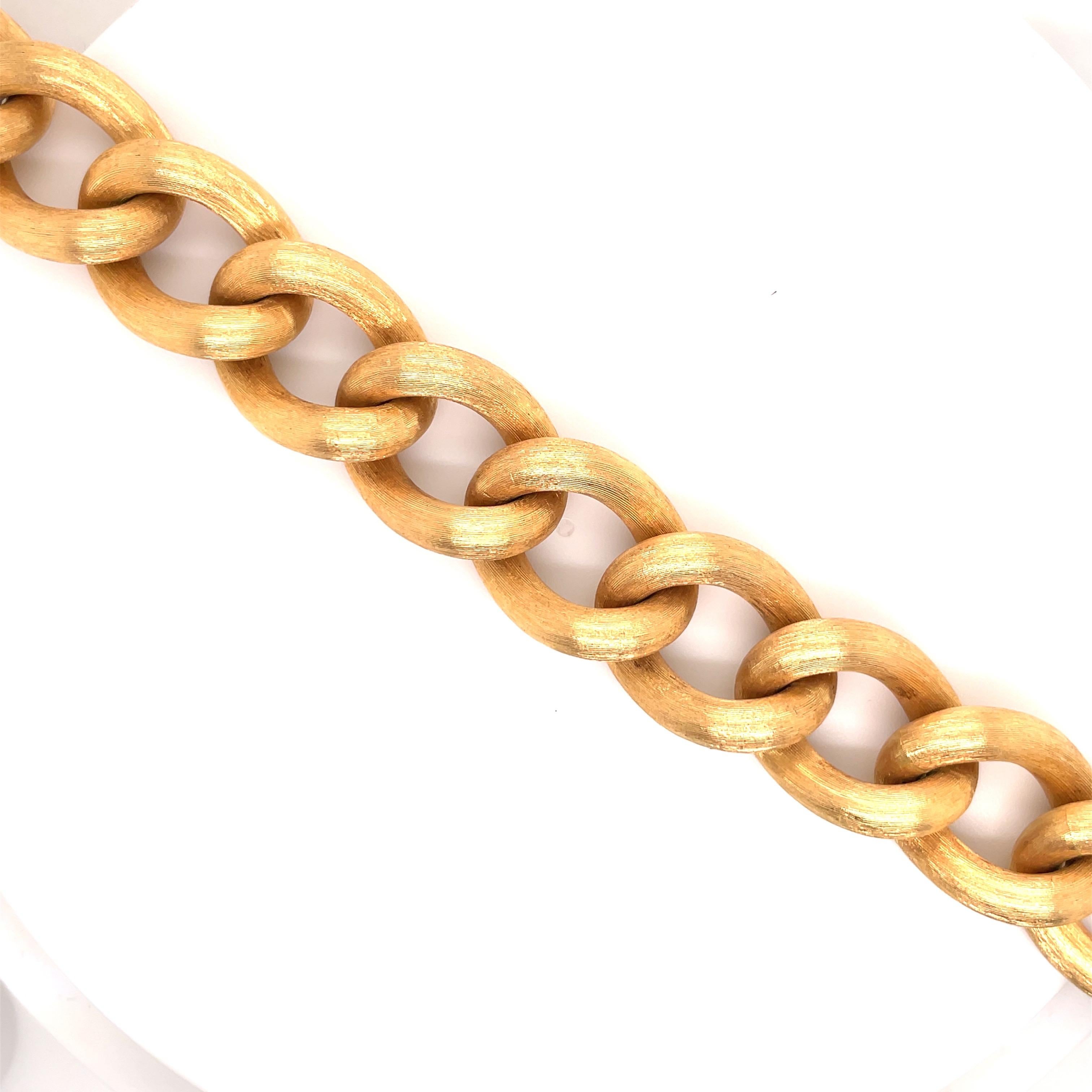 18 Karat Yellow Gold Oval Link Bracelet 56.4 Grams 4