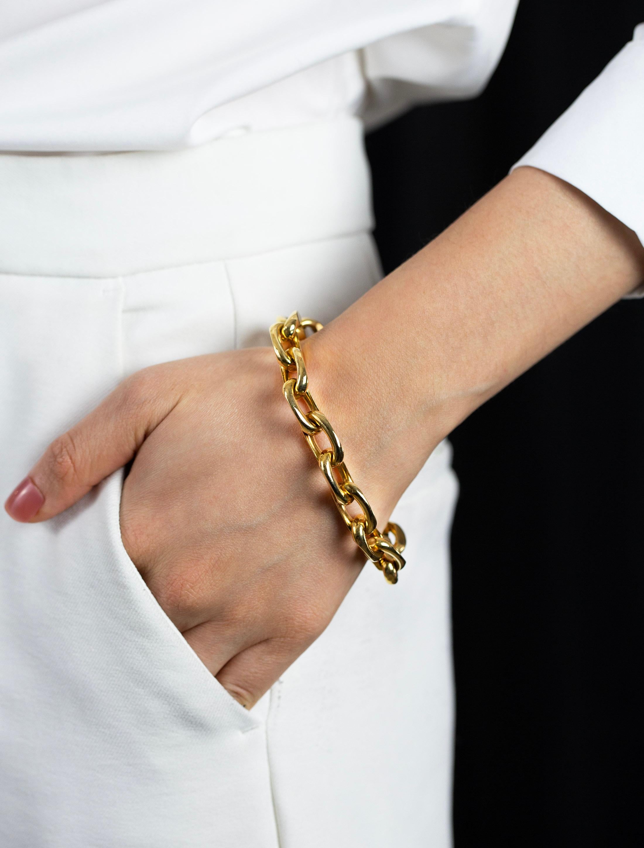 Contemporain Bracelet à maillons ovales en or jaune 18 carats en vente