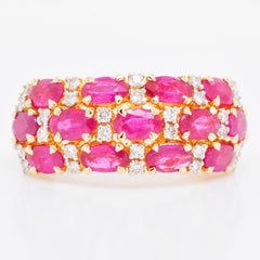 18 Karat Yellow Gold Oval Ruby Cluster Band Diamond Cocktail Ring