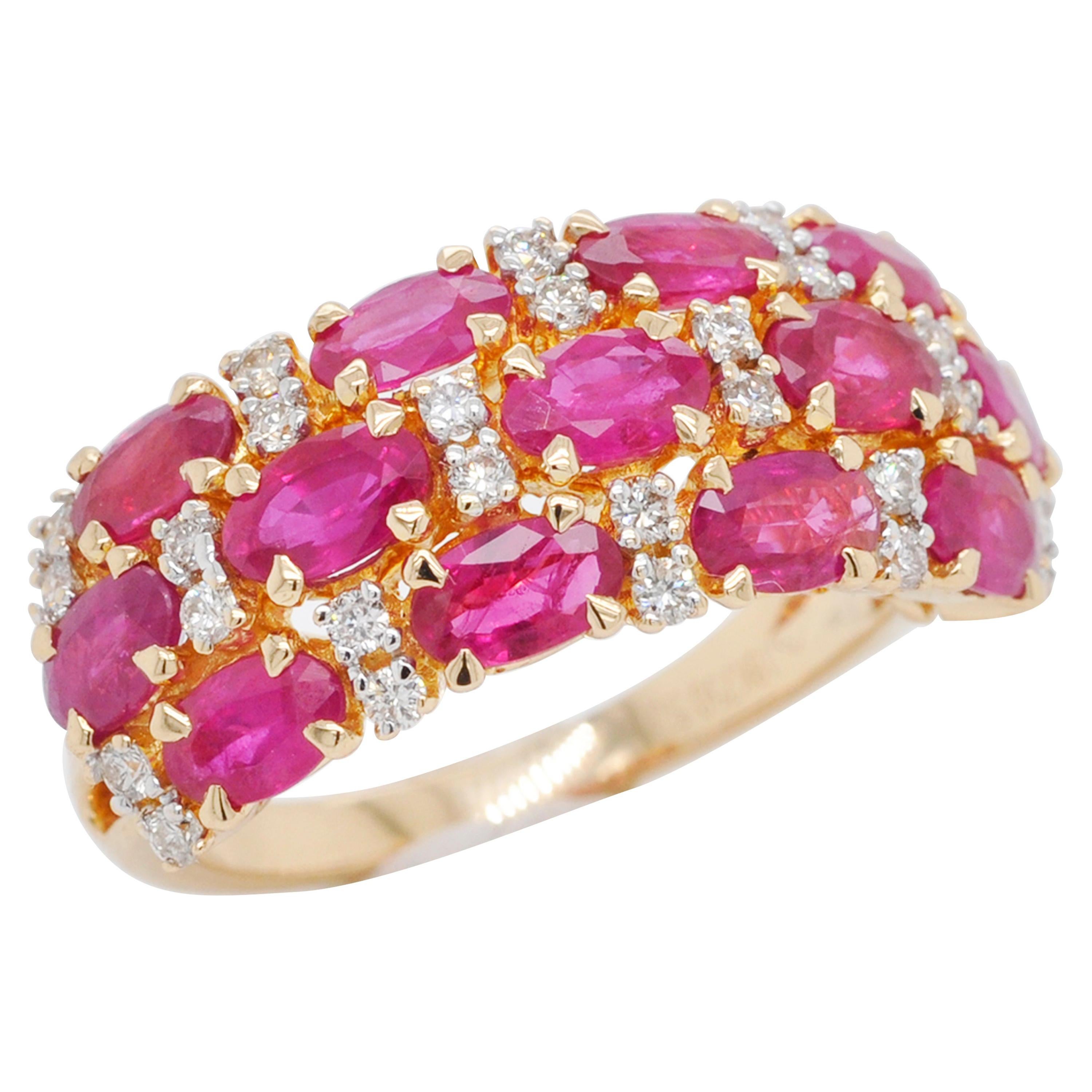 18 Karat Yellow Gold Oval Ruby Cluster Band Diamond Cocktail Ring