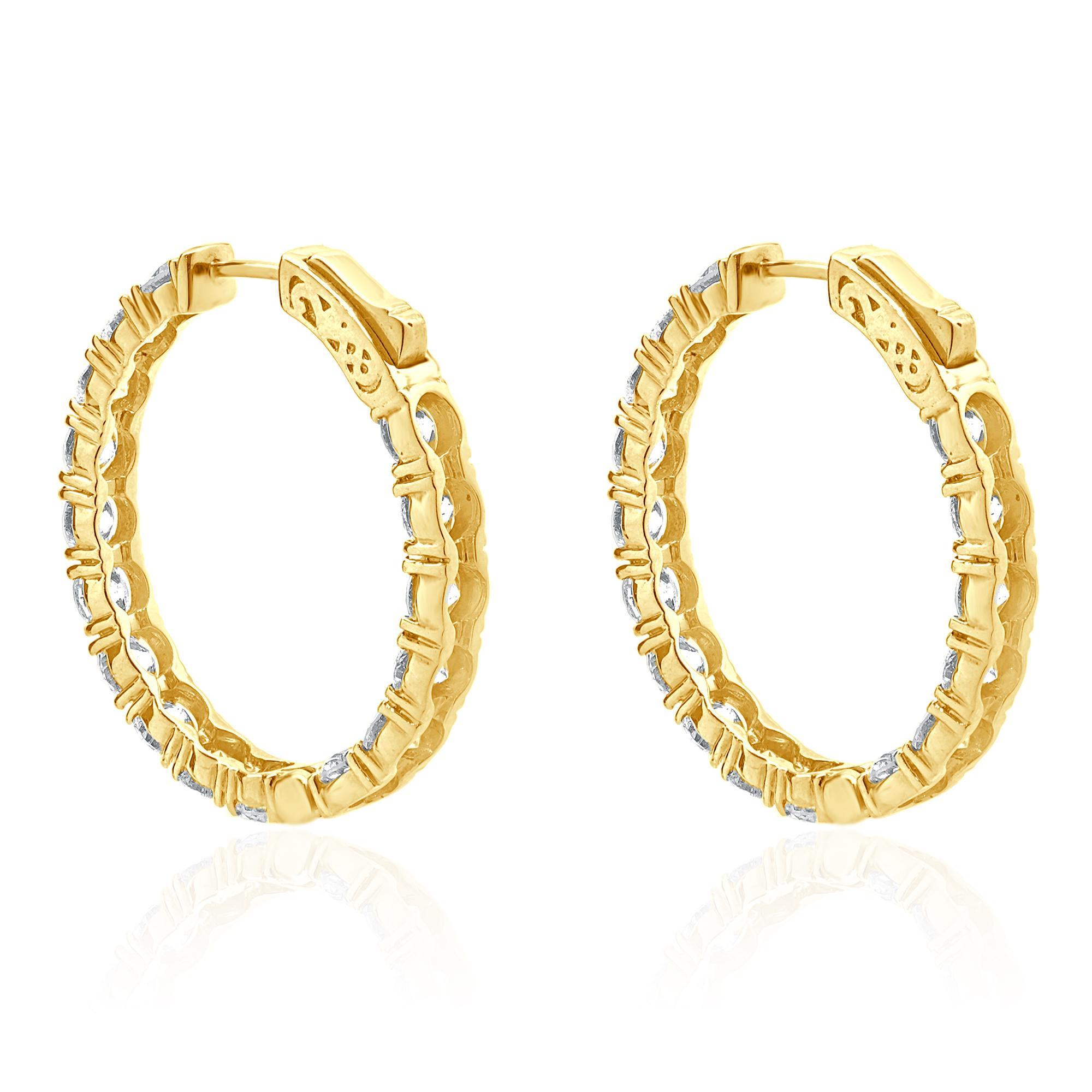 18 Karat Gelbgold Creolen in ovaler Form mit Diamanten innen und außen im Zustand „Hervorragend“ im Angebot in Scottsdale, AZ