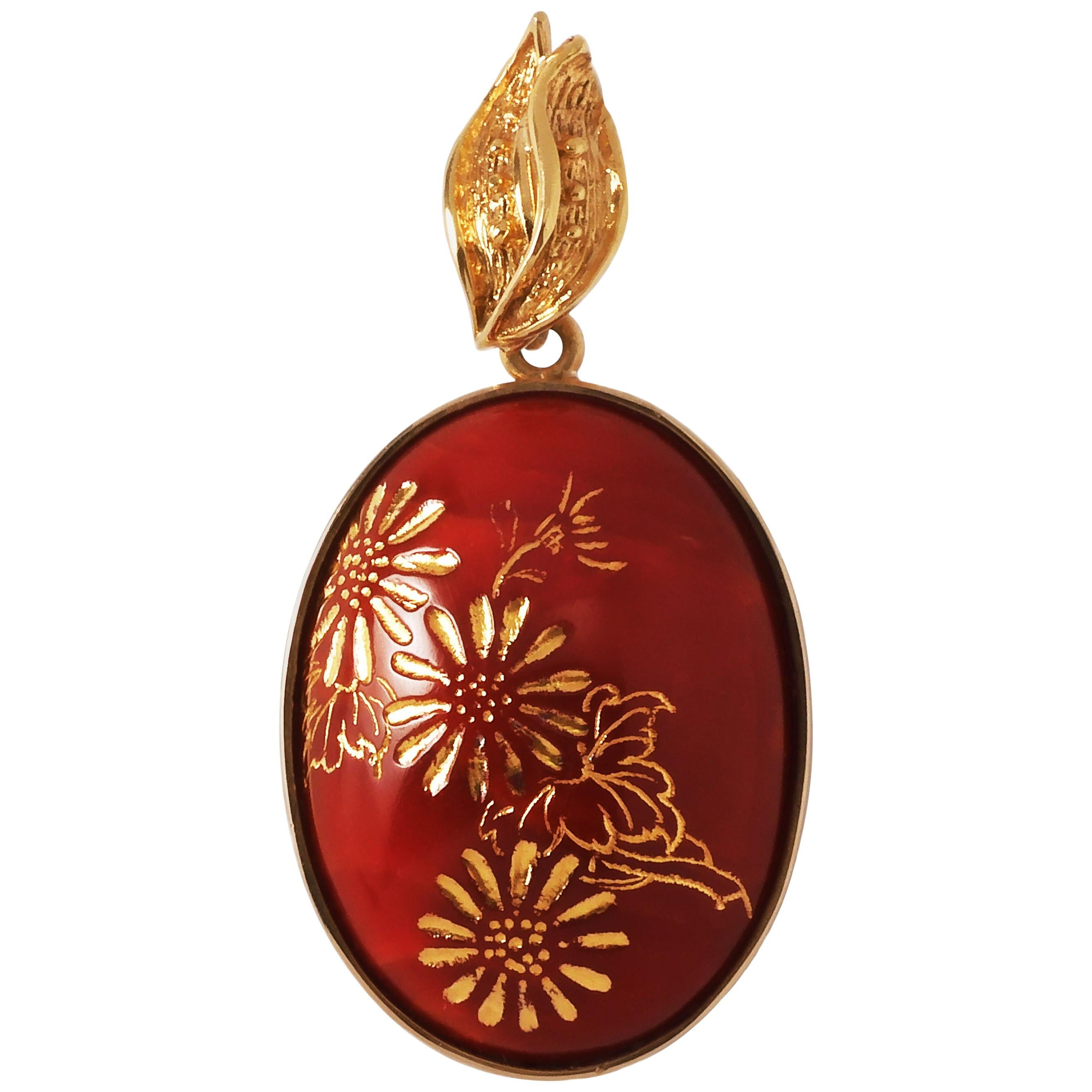 18 Karat Yellow Gold Oxblood Coral Chrysanthemum Engraved Oval Pendant Top For Sale