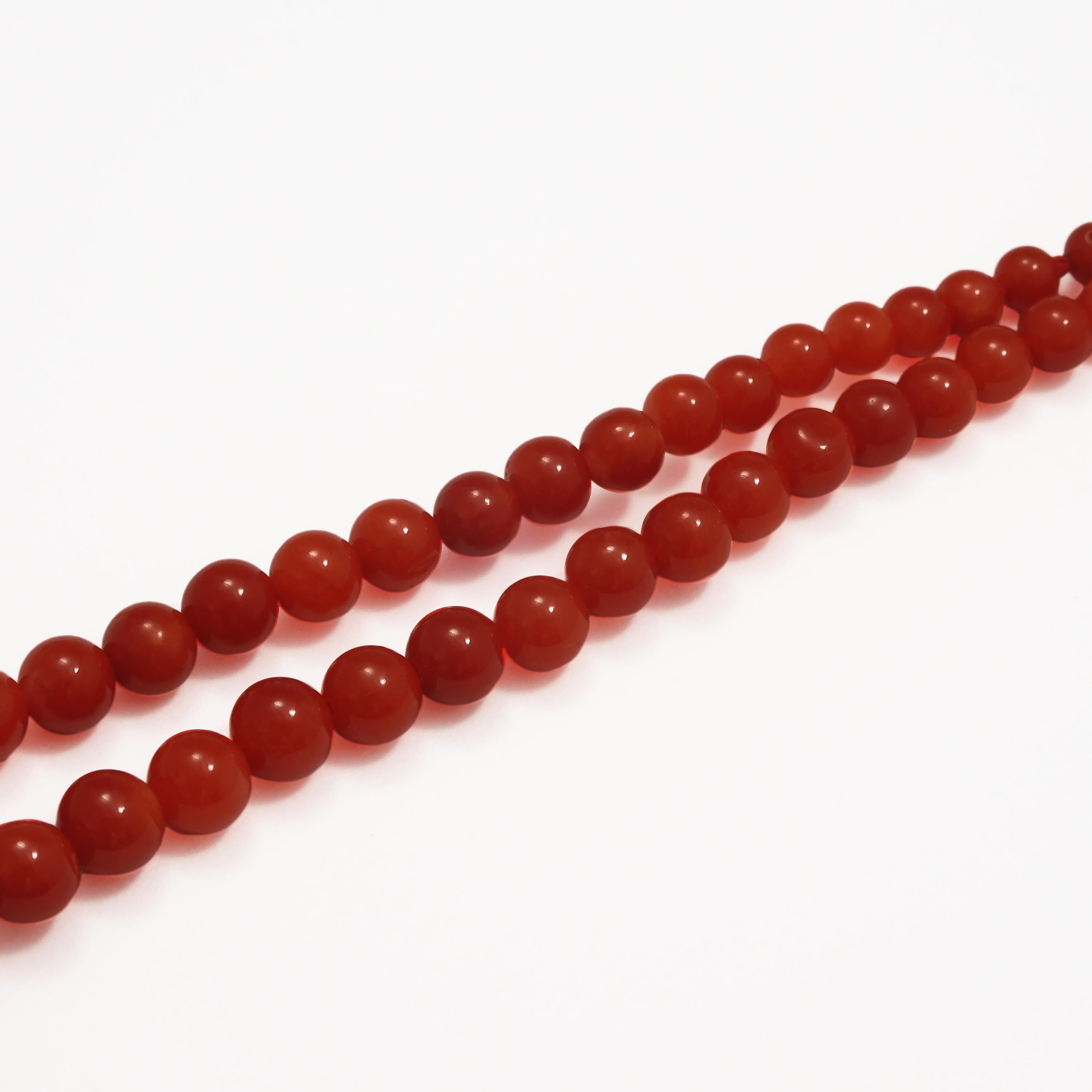 Bead 18 Karat Yellow Gold Oxblood Coral Graduated Necklace For Sale