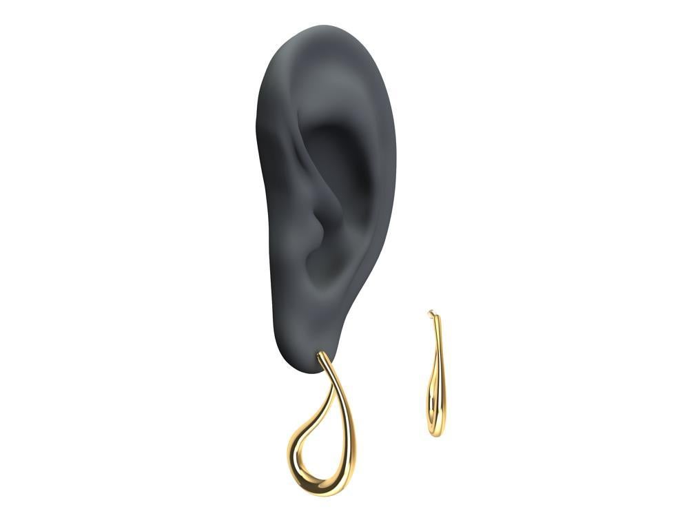 18 Karat Yellow Gold Paisley Teardrop Earrings In New Condition For Sale In New York, NY