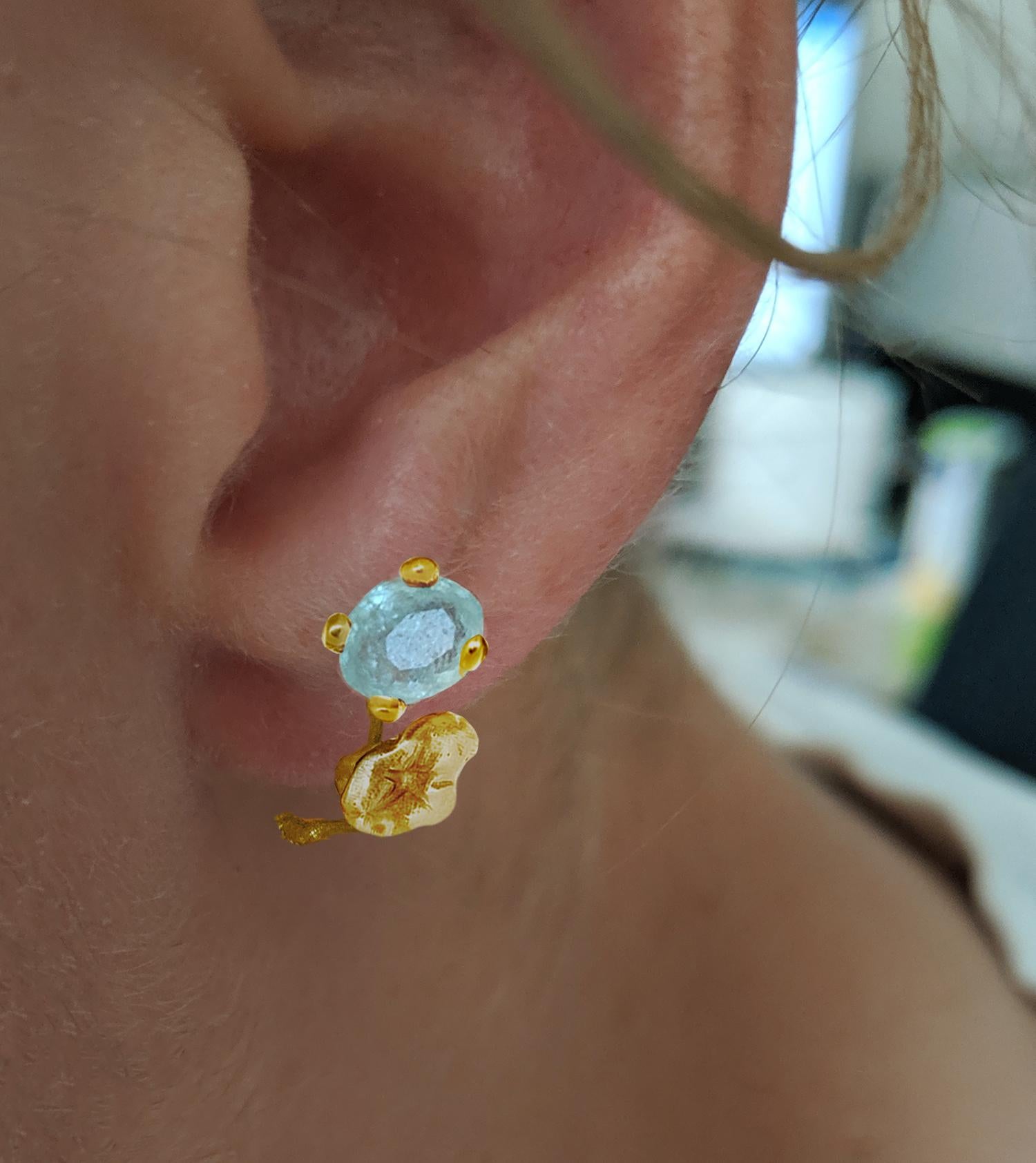 Oval Cut 18 Karat Yellow Gold Contemporary Artist Stud Earrings with Paraiba Tourmalines For Sale