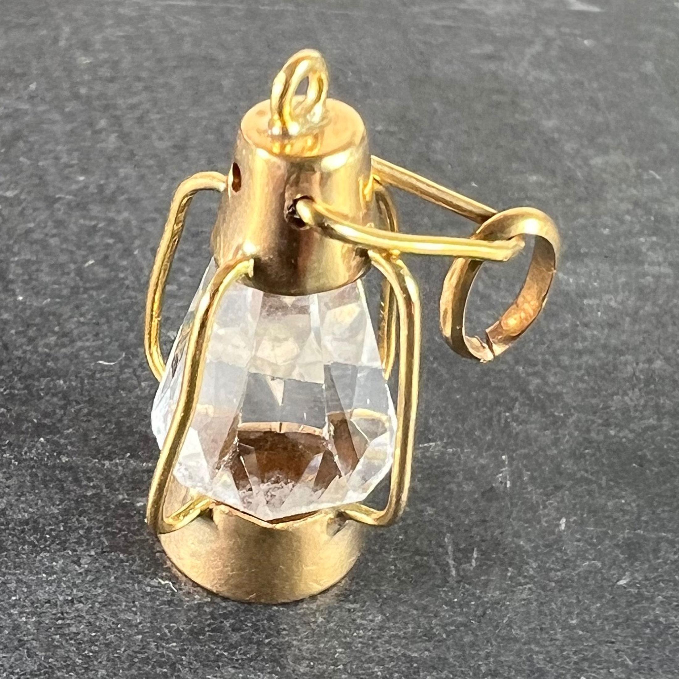 Pendentif en or jaune 18 carats avec breloque lanterne en pâte Bon état - En vente à London, GB