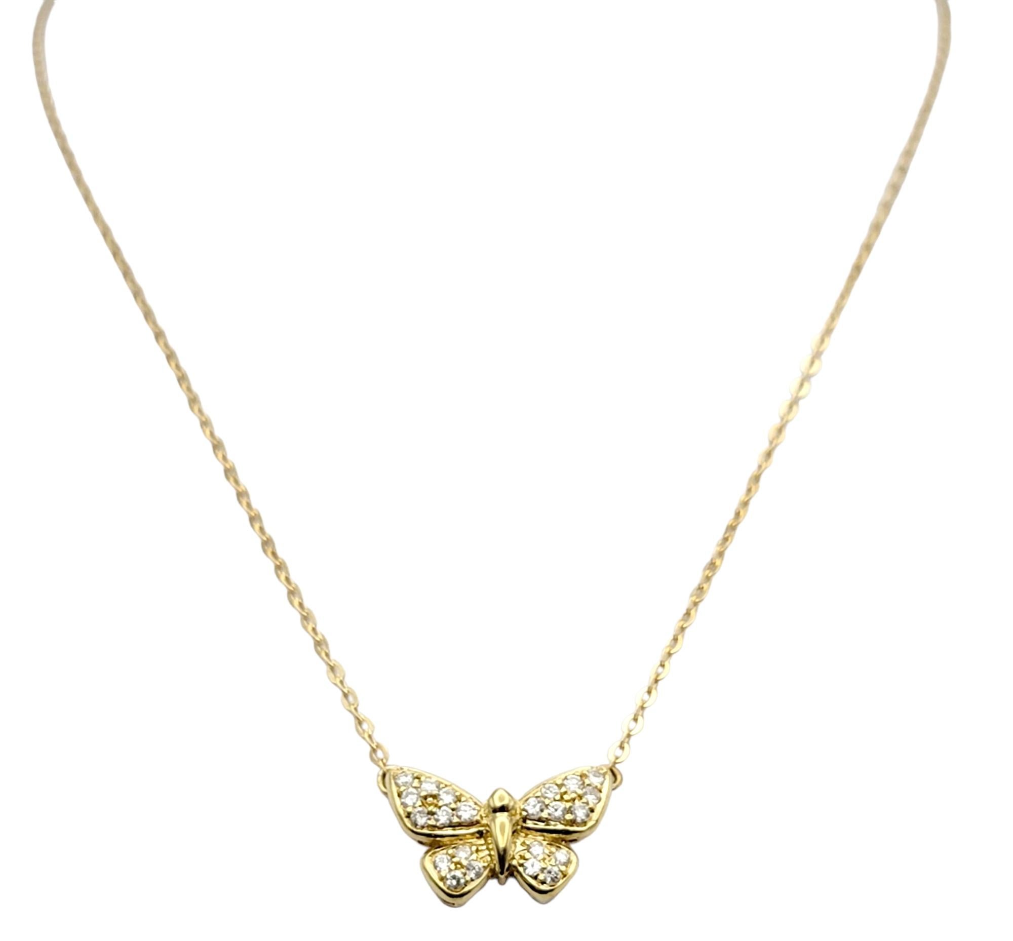 18 Karat Yellow Gold Pave Diamond Butterfly Pendant Necklace In Good Condition For Sale In Scottsdale, AZ