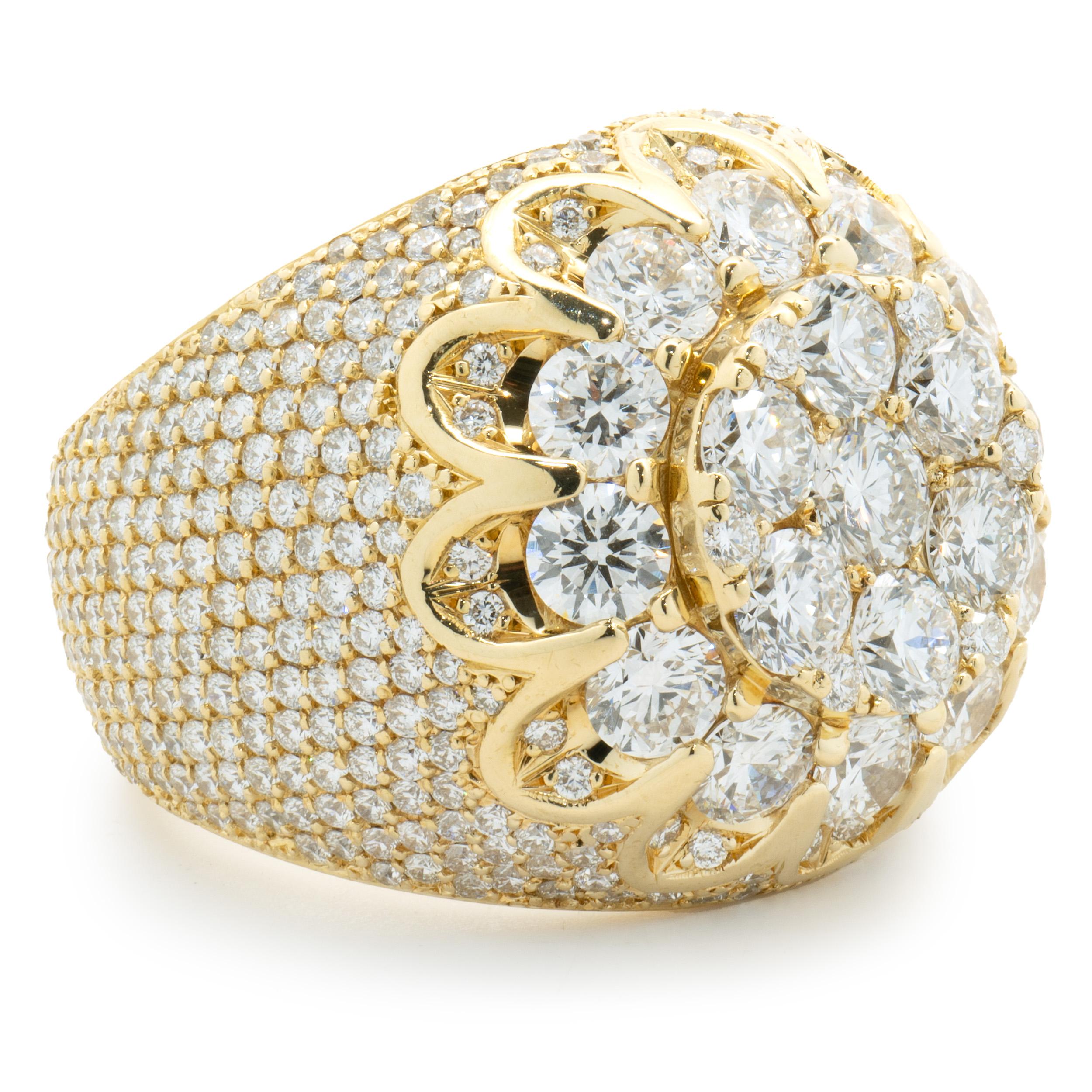 18 Karat Yellow Gold Pave Diamond Cluster Dome Ring In Excellent Condition For Sale In Scottsdale, AZ