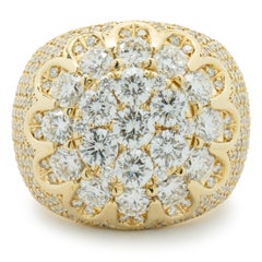 18 Karat Yellow Gold Pave Diamond Cluster Dome Ring