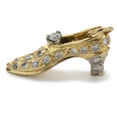 18 Karat Yellow Gold Pave Diamond High Heel Pendant