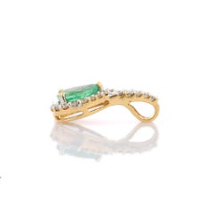 18 Karat Yellow Gold Pear Cut Emerald Diamond Pendant