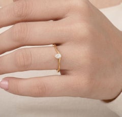18 Karat Yellow Gold Pear Cut SI/H Natural Diamond Solitaire Promise Ring