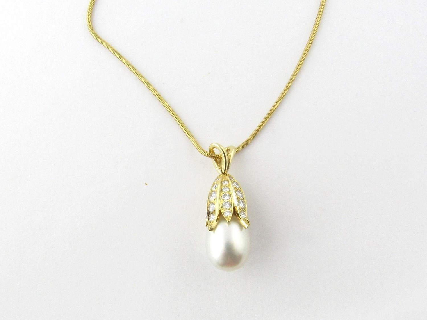 Vintage 18K Yellow Gold Pearl and Diamond Bell Flower Pendant Necklace 

This large pendant dazzles with lots of shine and sparkle! 

The pendant is set with 40 round brilliant diamonds approx. 2.5 carats total weight. 

Diamonds are of VS clarity