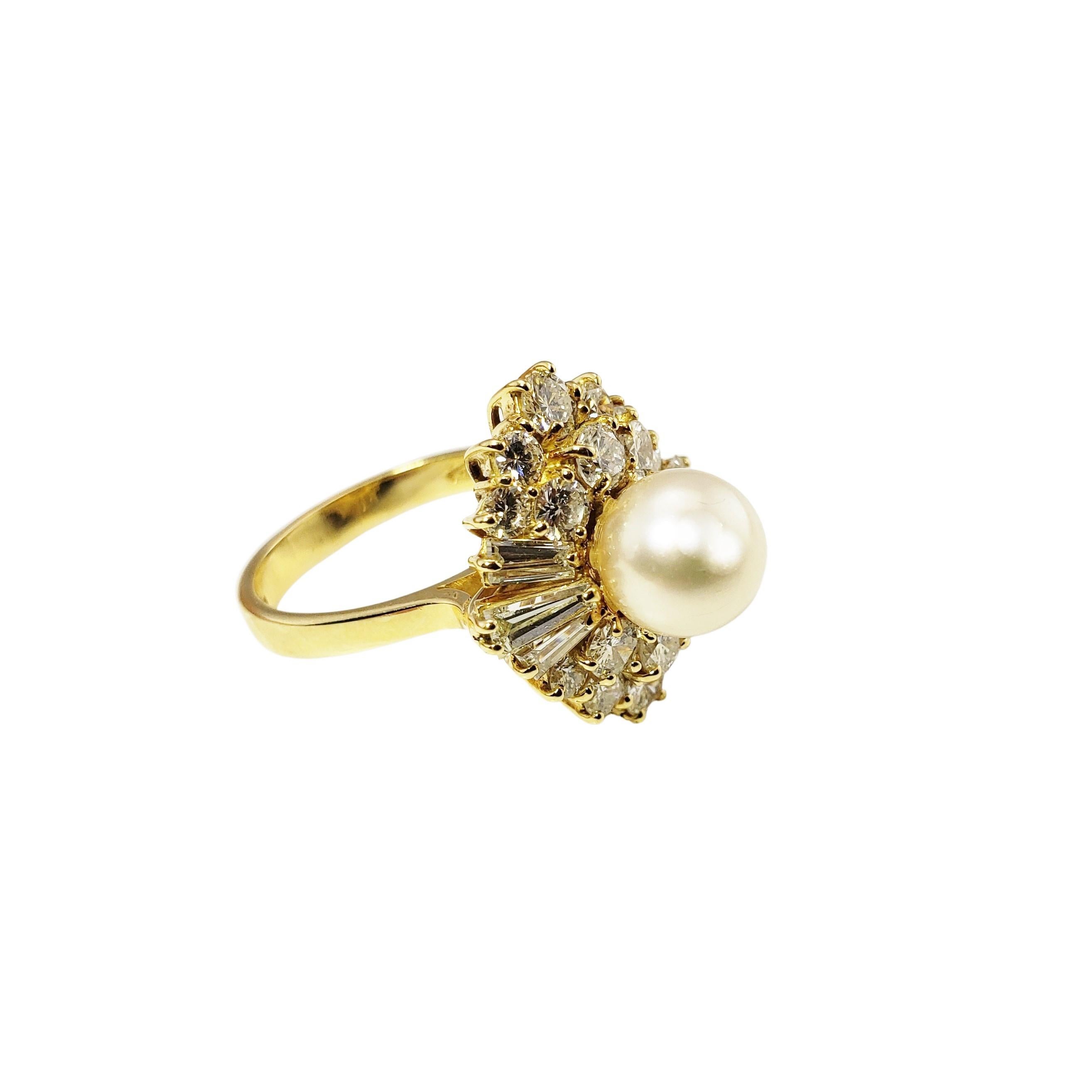 18 Karat Yellow Gold Pearl and Diamond Ring #12842 For Sale 3