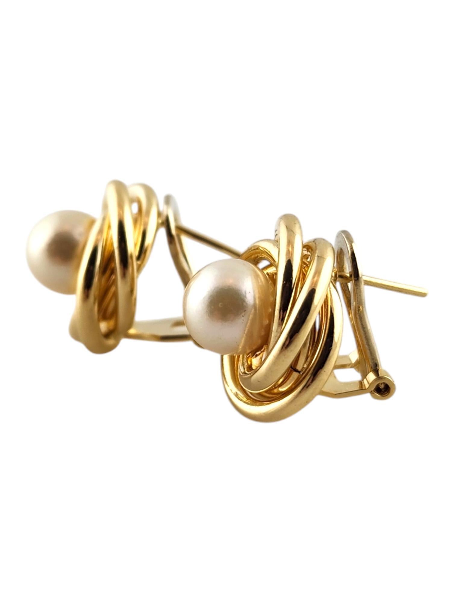18 Karat Yellow Gold Pearl Earrings #19346 In Good Condition For Sale In Washington Depot, CT