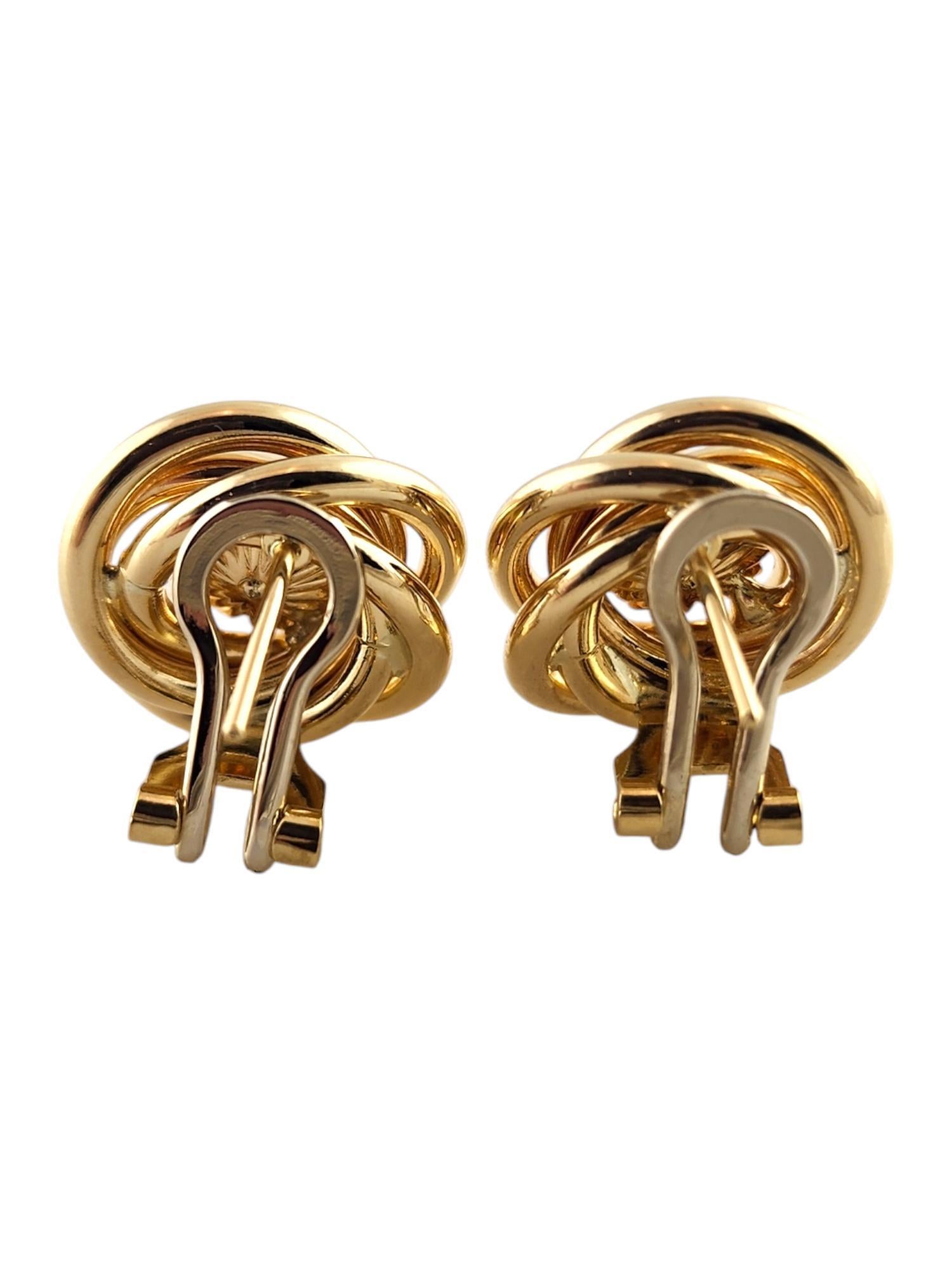 18 Karat Yellow Gold Pearl Earrings #19346 For Sale 3