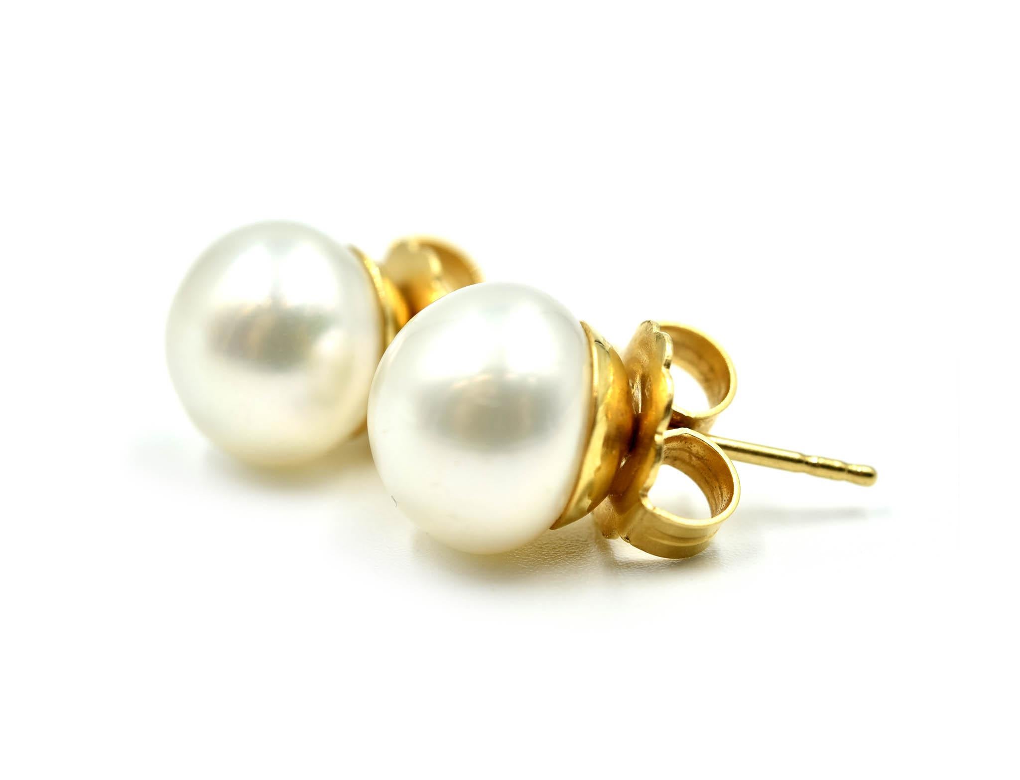 18 Karat Yellow Gold, Pearl Stud Earrings, 5.70 Grams In Excellent Condition In Scottsdale, AZ