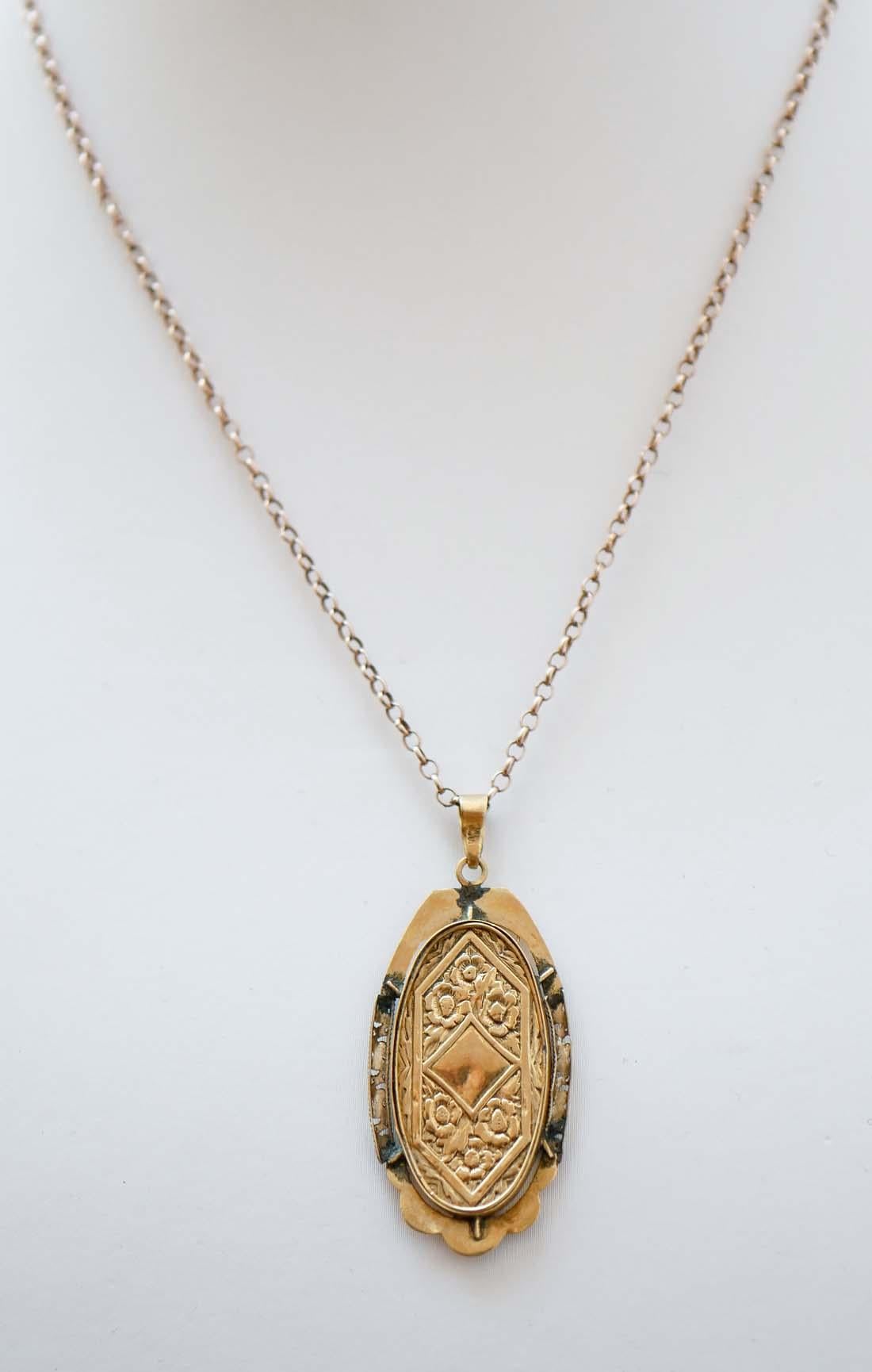 18 Karat Yellow Gold Pendant. en Bueno estado para la venta en Marcianise, Marcianise (CE)