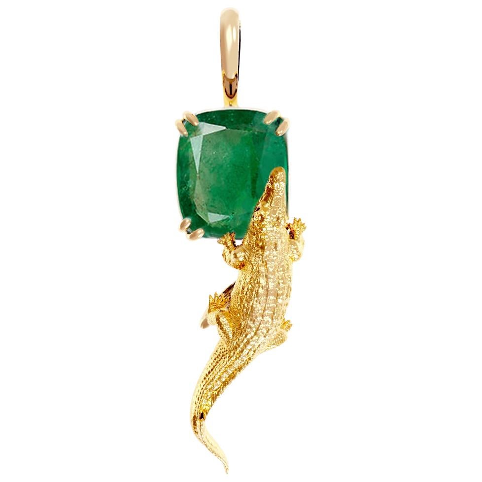 Yellow Gold Pendant Necklace with Two Carats Cushion Natural Emerald For Sale