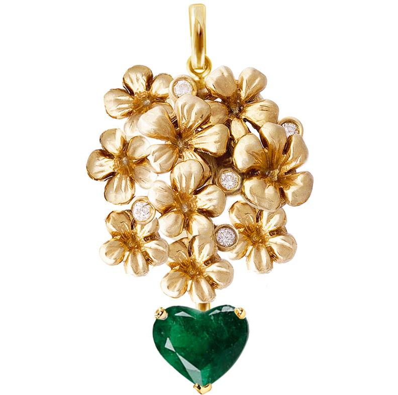 Yellow Gold Pendant Necklace with Diamonds and Certified Heart Cut Emerald In New Condition For Sale In Berlin, DE