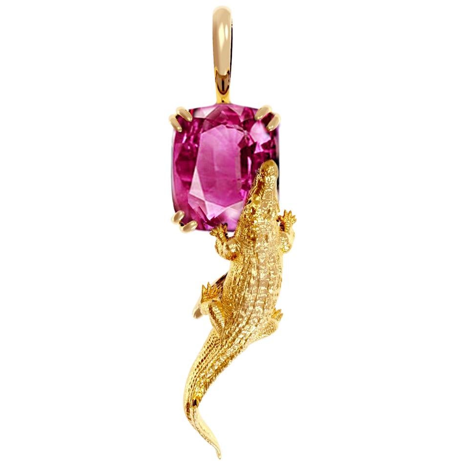 Eighteen Karat Yellow Gold Pendant Necklace with GRS Certified Pink Spinel For Sale