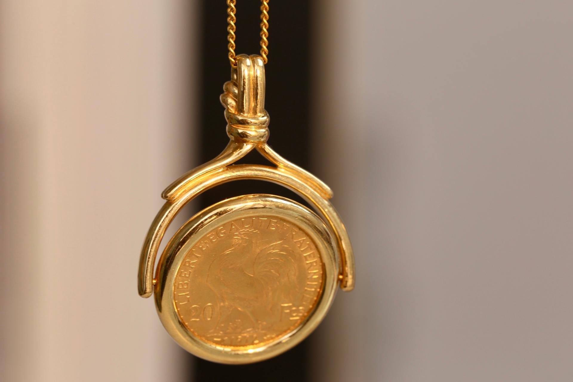 vintage gold coin pendant