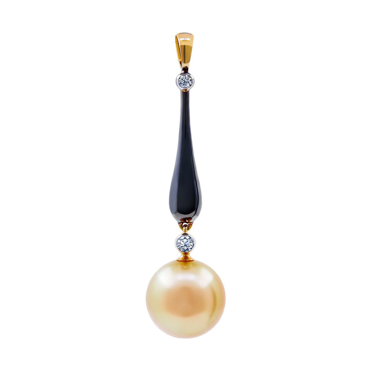 18 Karat Yellow Gold Pendant with Golden South Sea Pearl For Sale