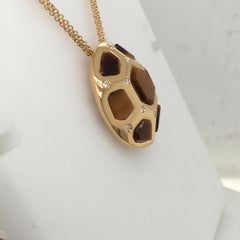 18 Karat Yellow Gold Pendent with Tiger Eye Recut Stones Made in Italy with Box