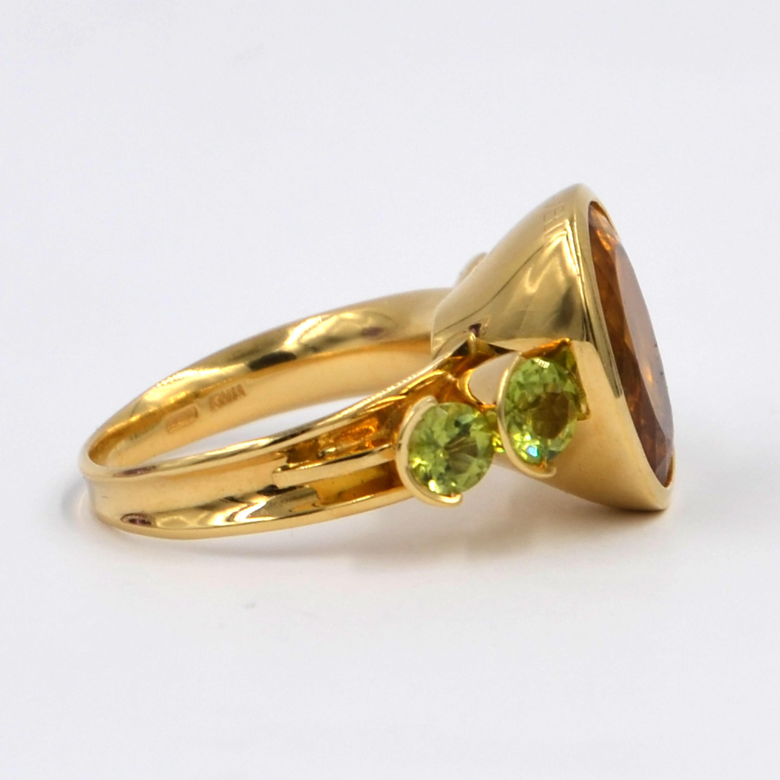 Women's 18 Karat Yellow Gold Peridot and Citrine Garavelli Ring For Sale