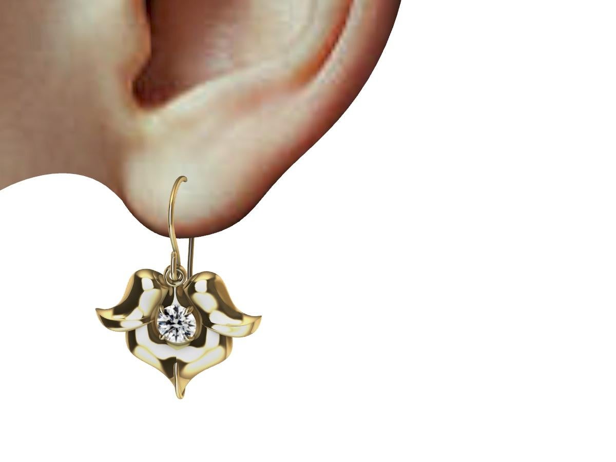 Round Cut 18 Karat Yellow Gold Petite Diamond Arabesque Flower Earrings For Sale