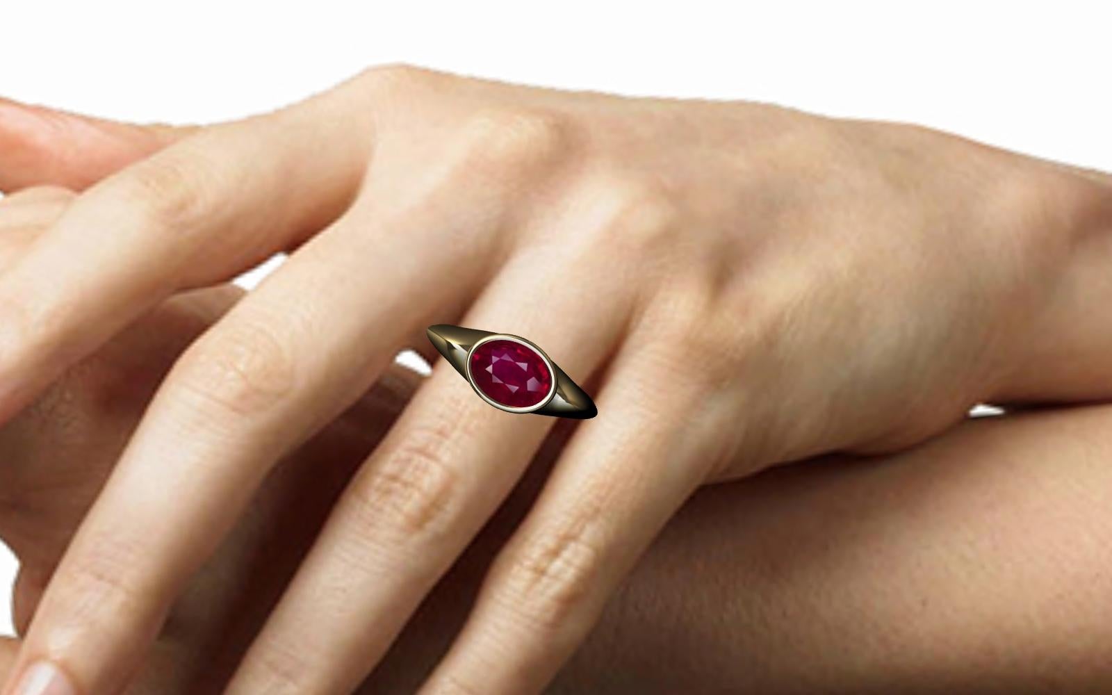 18 Karat Yellow Gold Pigeon Blood Ruby Sculpture Ring For Sale 1