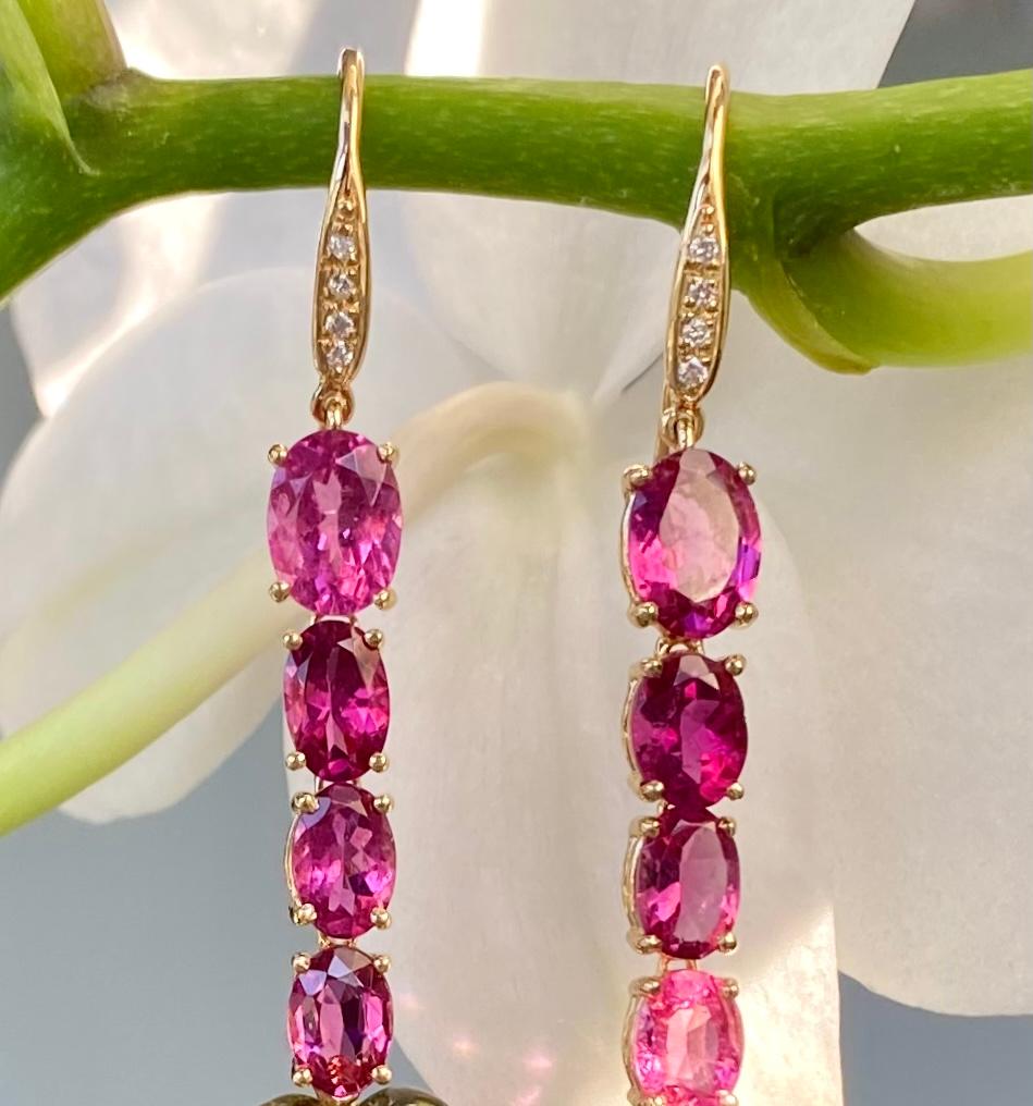 Contemporary 18 Karat Yellow Gold Pink and Bicolor Tourmaline Diamond Drop Dangle Earrings For Sale