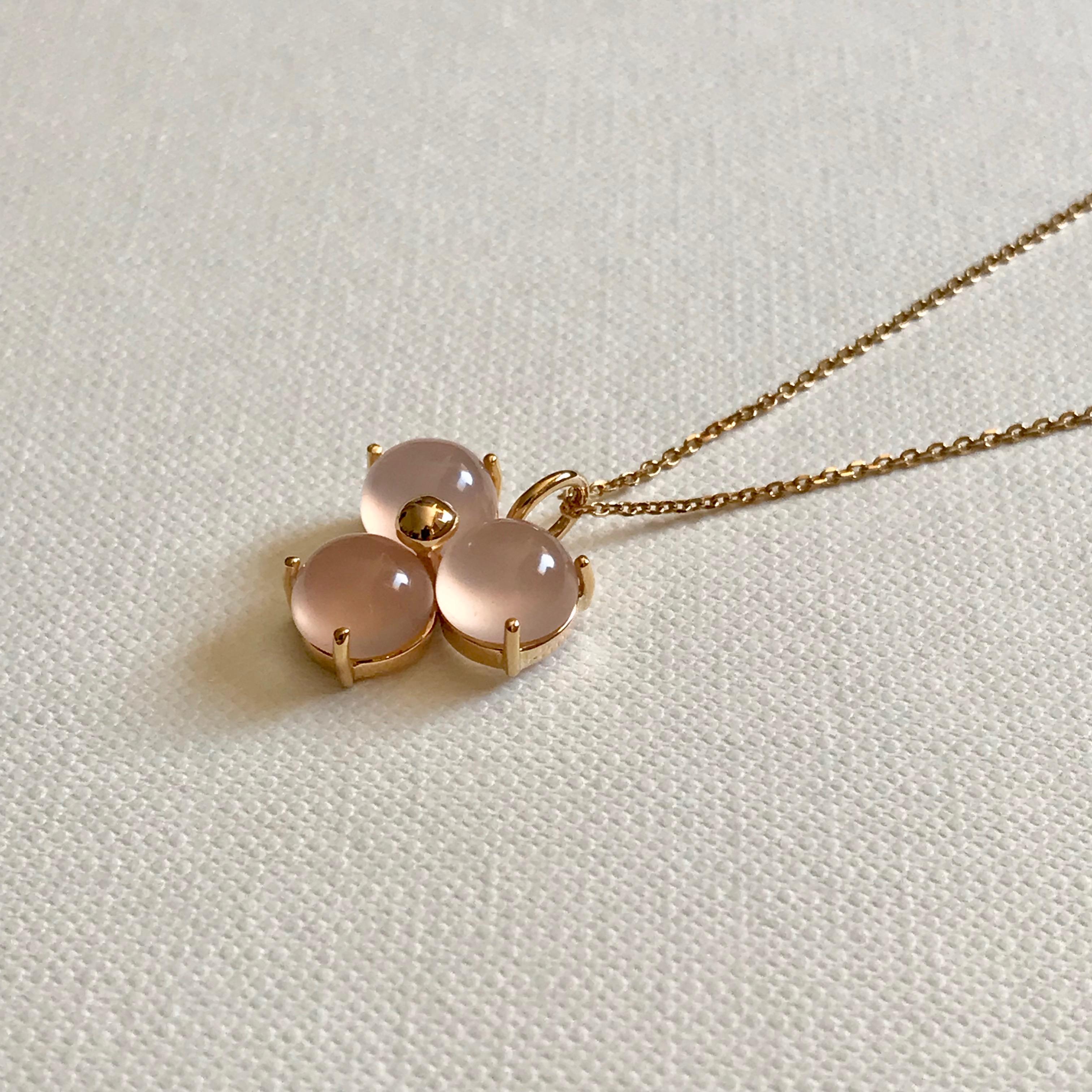 Contemporary 18 Karat Yellow Gold Pink Blossom Flower Charm Pendant Chain Necklace