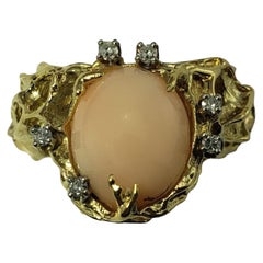18 Karat Yellow Gold Pink Cabochon Stone and Diamond Ring