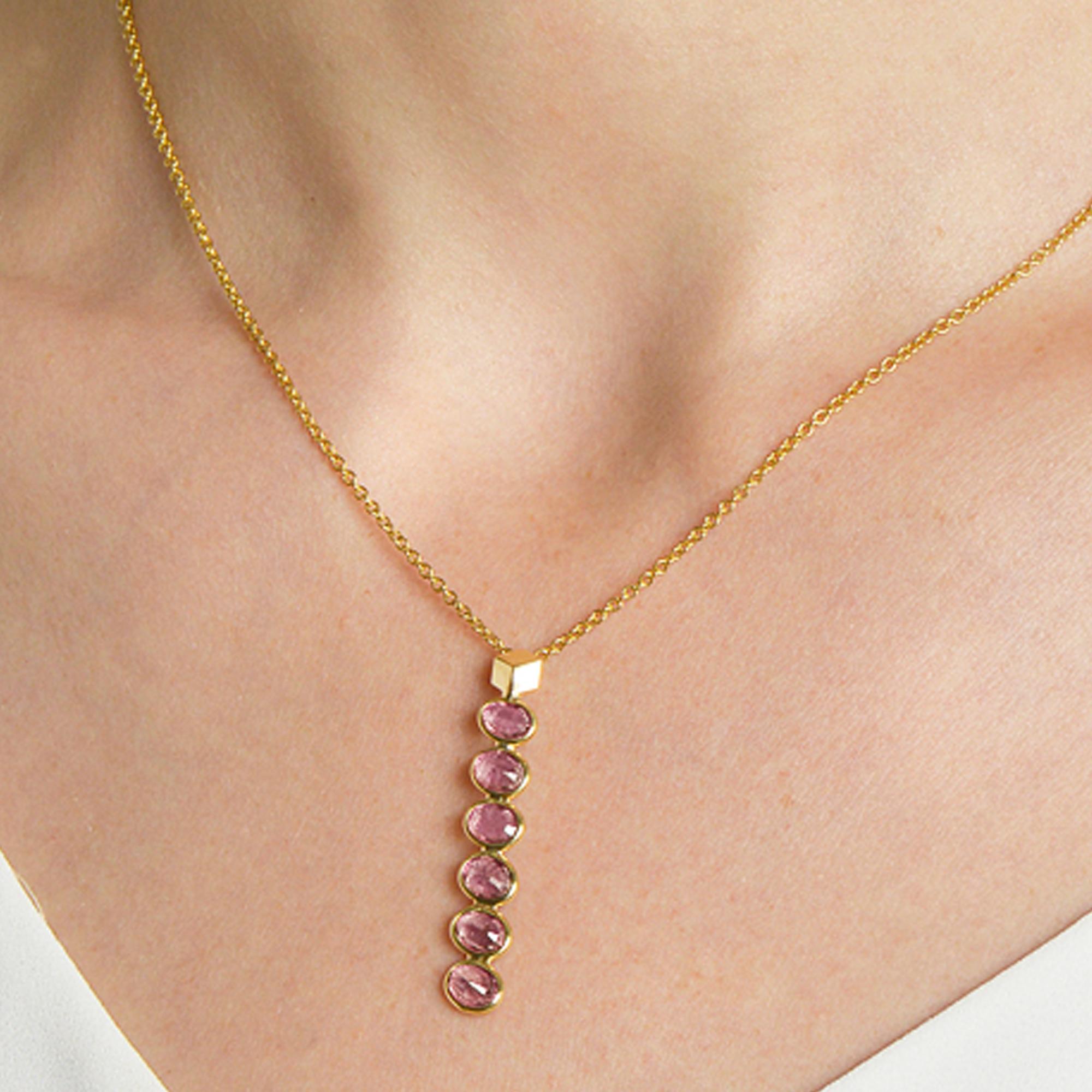 Contemporary Paolo Costagli 18 Karat Yellow Gold Pink Sapphire Ombre Pendant Necklace