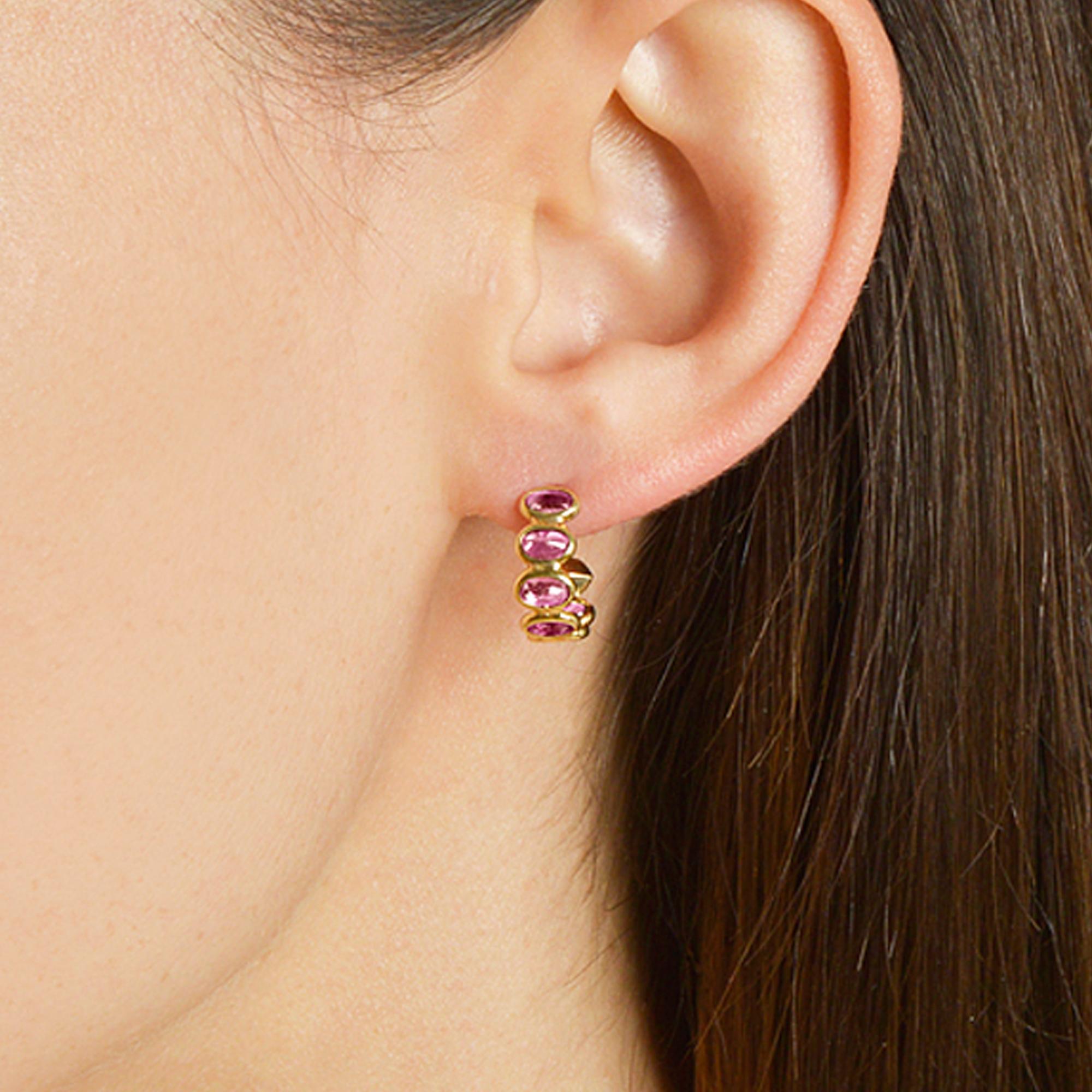 Contemporary 18 Karat Yellow Gold Pink Sapphire 3.70 Carat Hoop Earrings, Petite For Sale