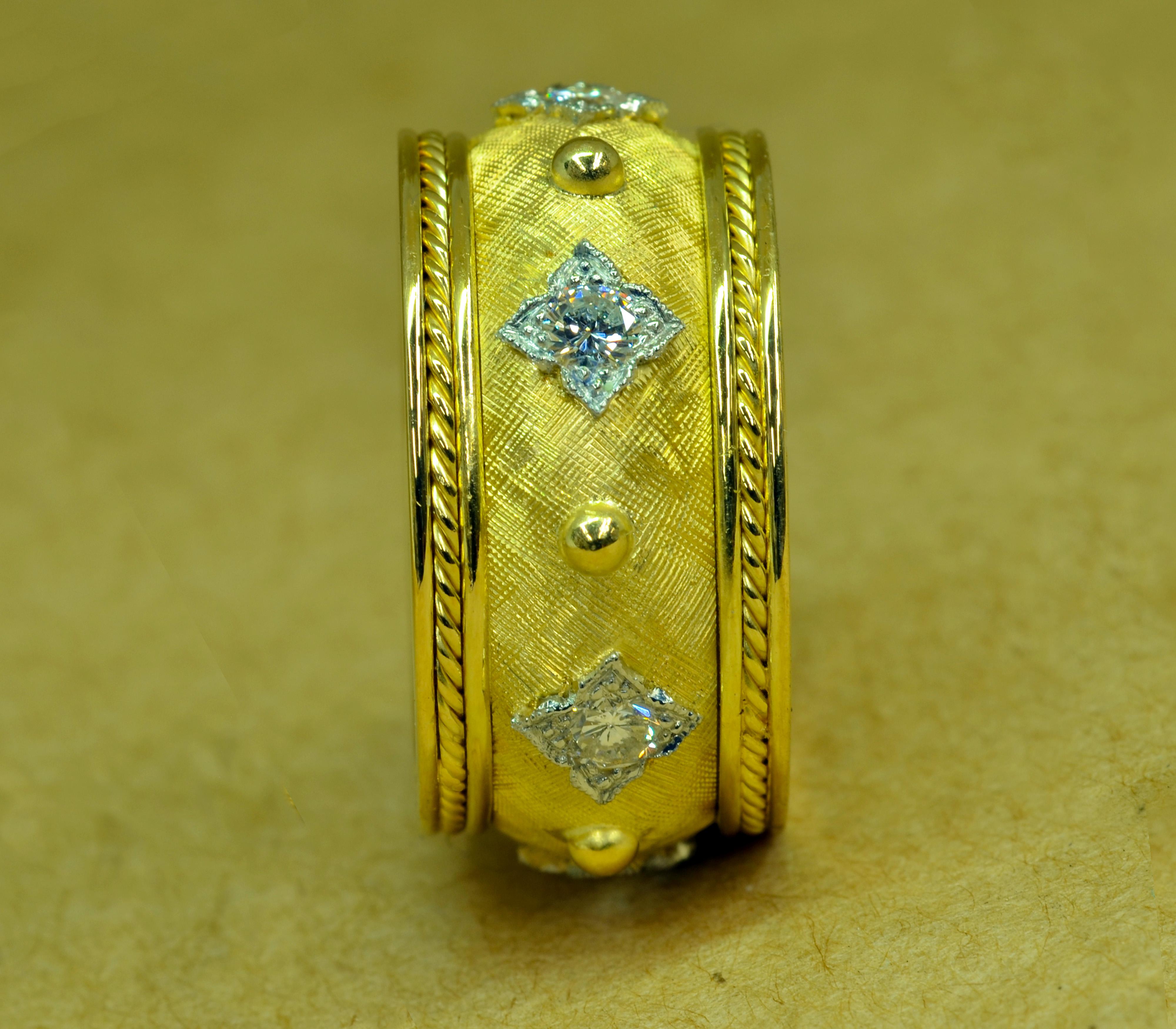 Anneau cigare en or jaune 18 carats, platine et diamants en vente 1