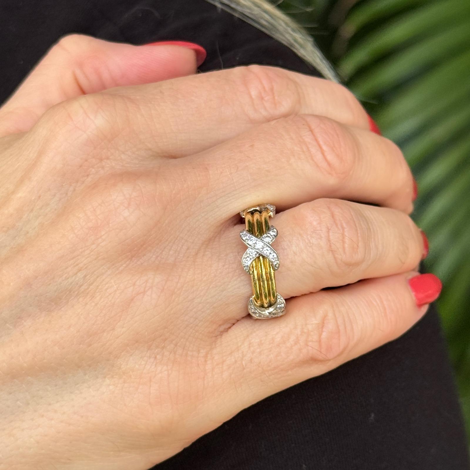 Bague classique en or jaune 18 carats et platine avec diamant en forme de 