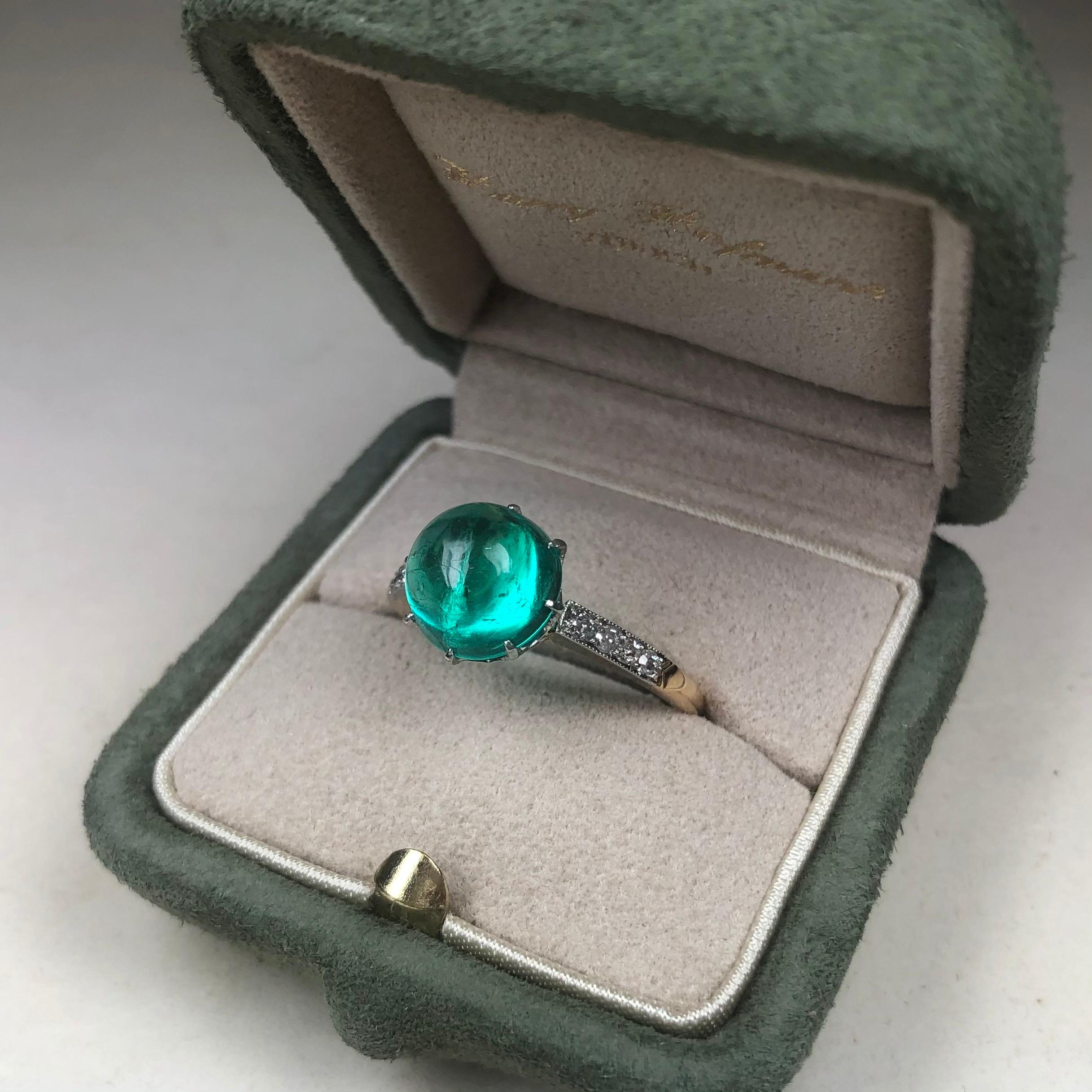 18 Karat Yellow Gold Platinum Emerald and Diamond Ring, circa 1905 For Sale 1