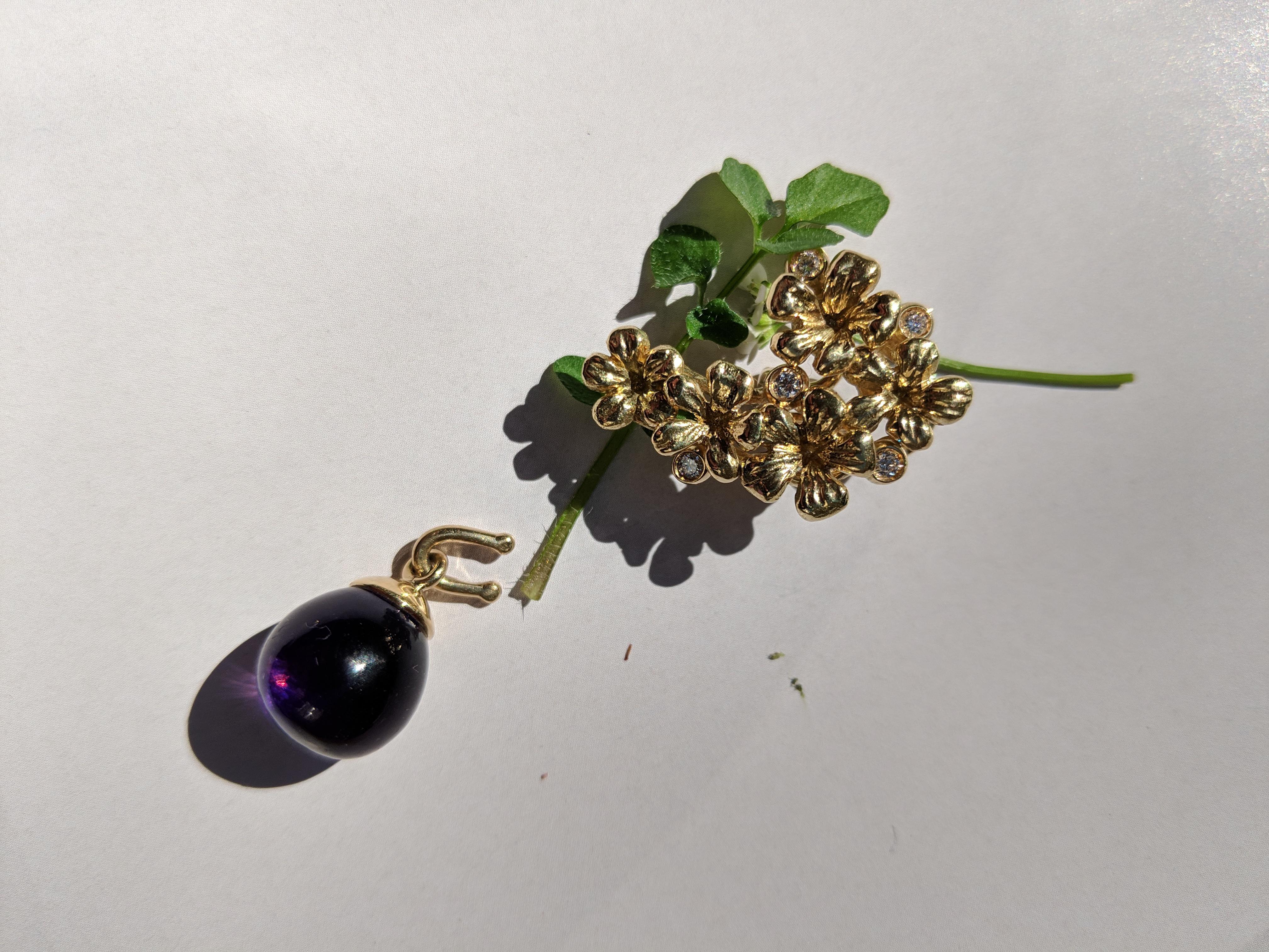 Artist 18 Karat Yellow Gold Plum Blossom Brooch with Diamonds and Detachable Amethyst For Sale