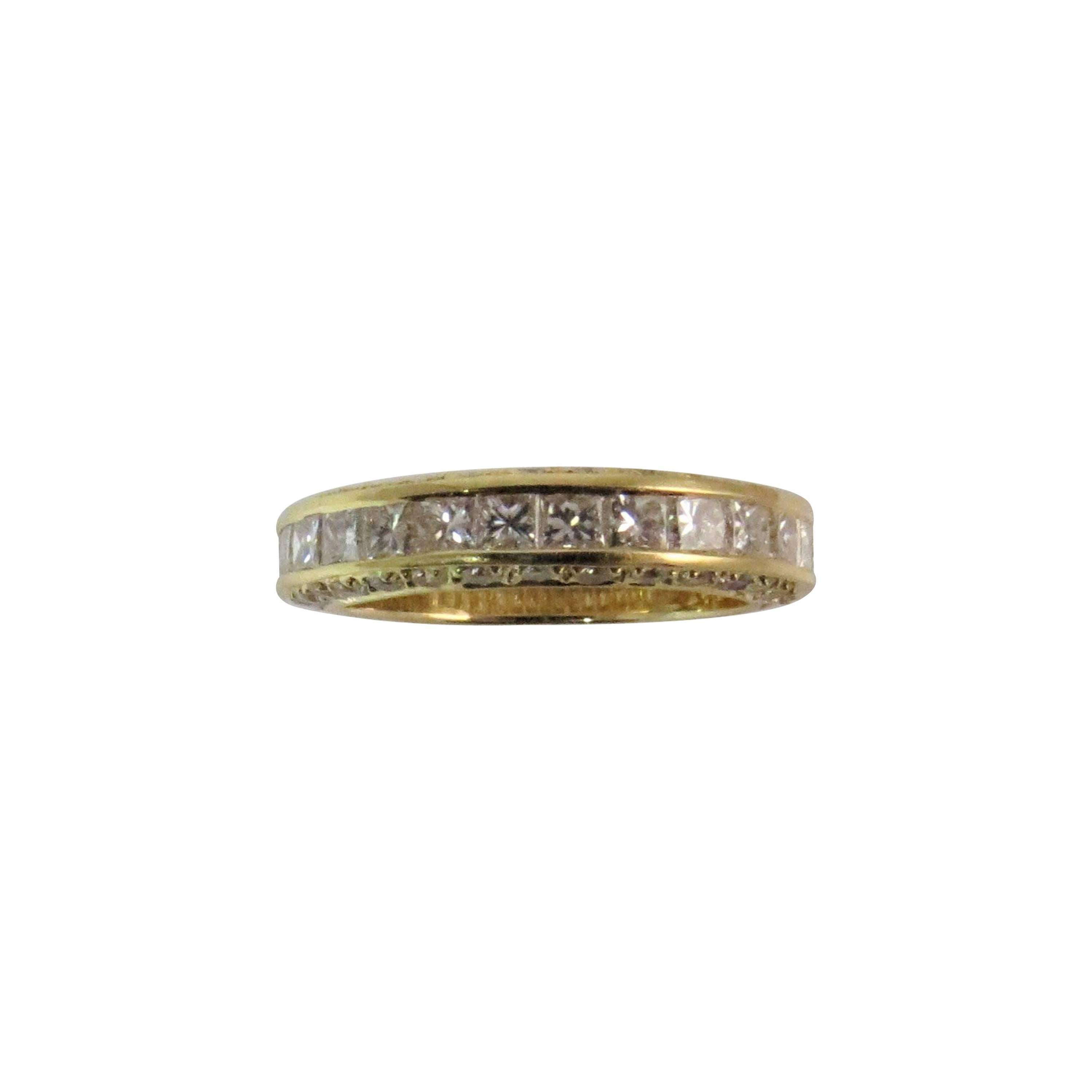 18 Karat Yellow Gold Princess Cut and Round Diamond Wedding Band For Sale